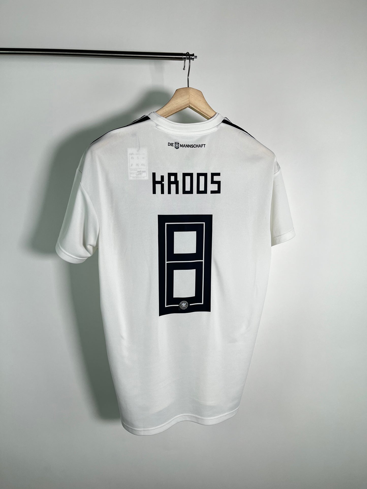 Jersey Alemania Local 2018 2019 Toni Kroos (L)