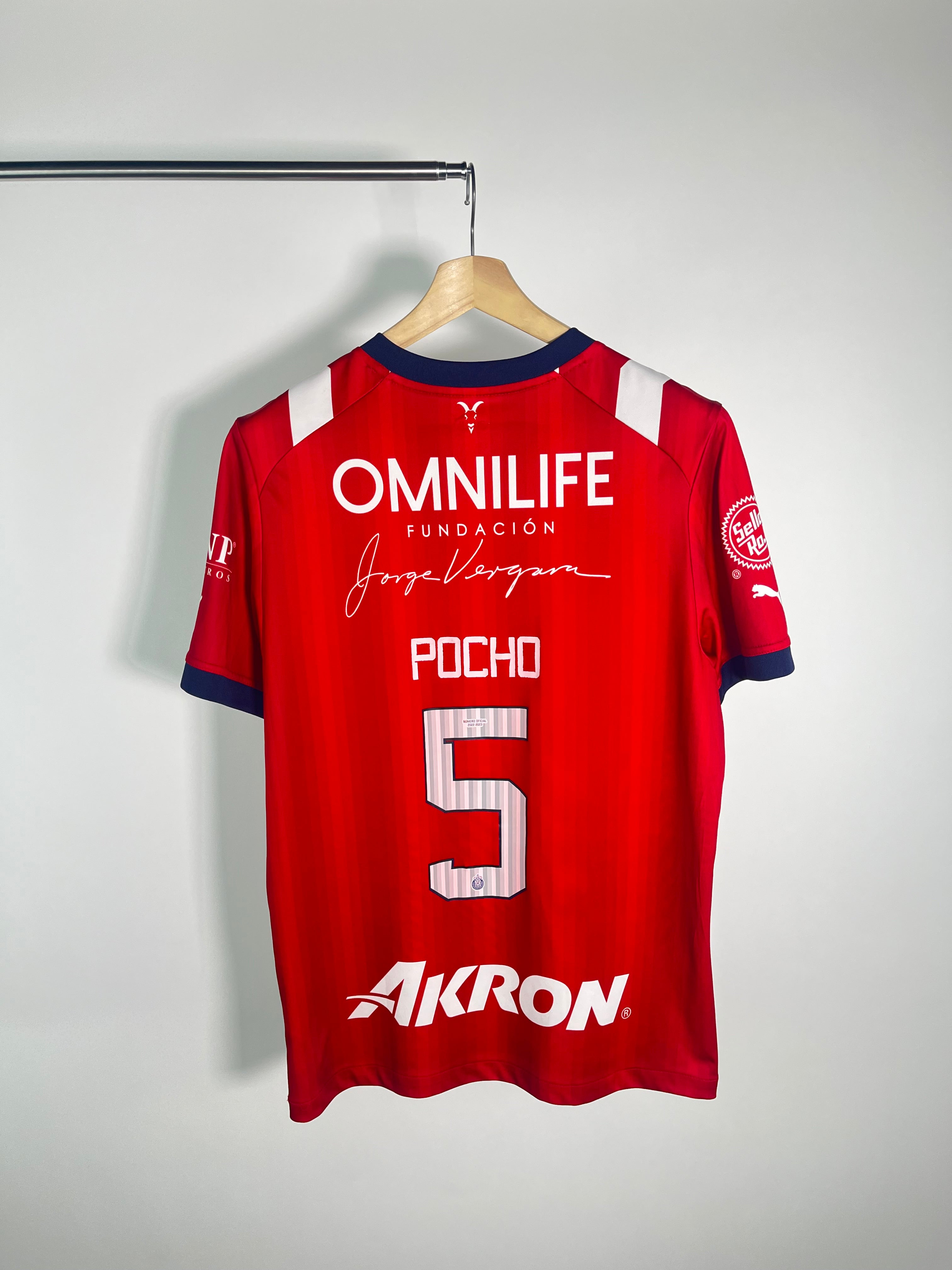 Jersey Chivas Local 2022 2023 Autografiado Víctor “Pocho” Guzmán (L)