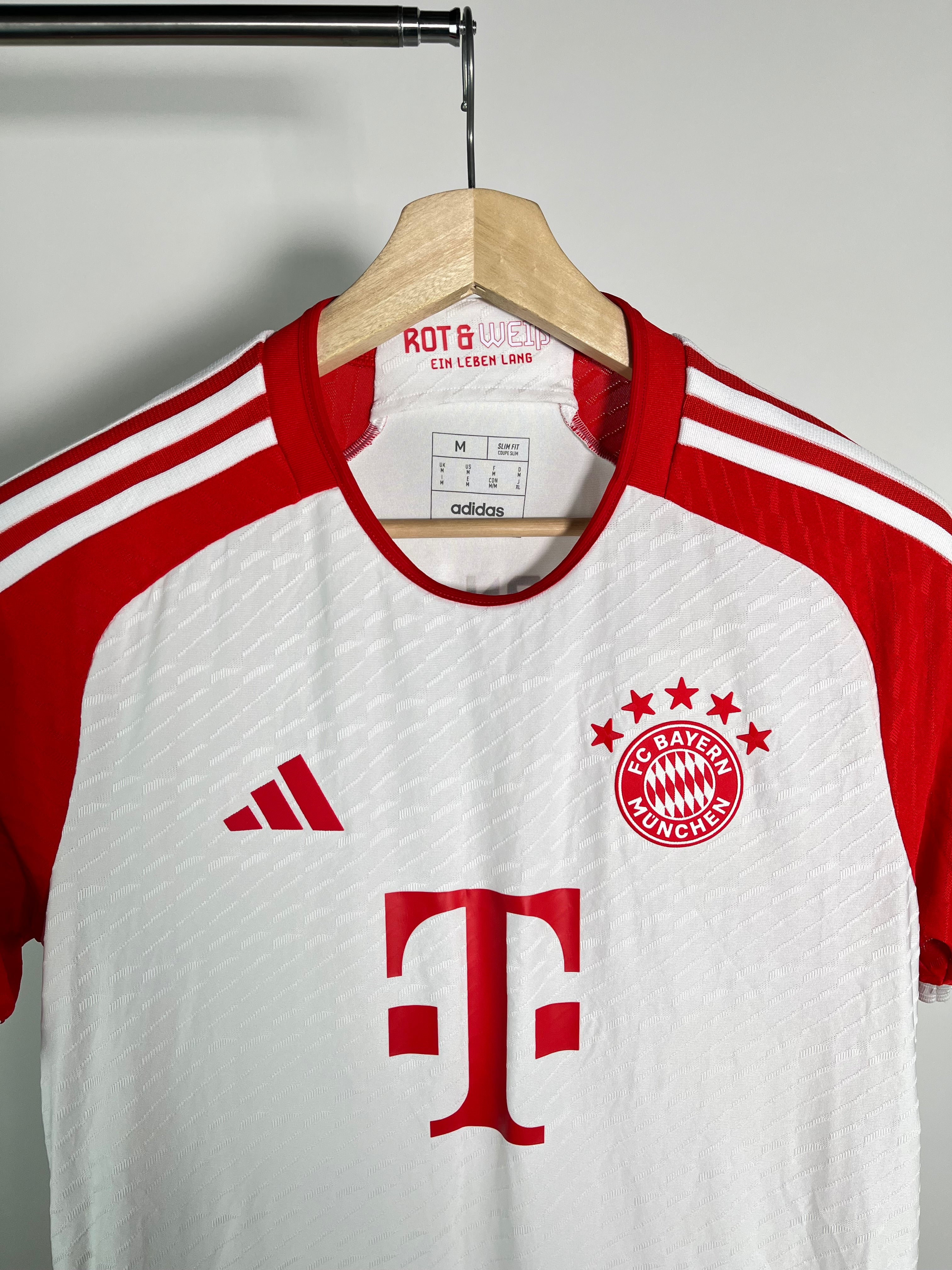Jersey Bayern Munich Local 2023 2024 Versión Jugador (M)