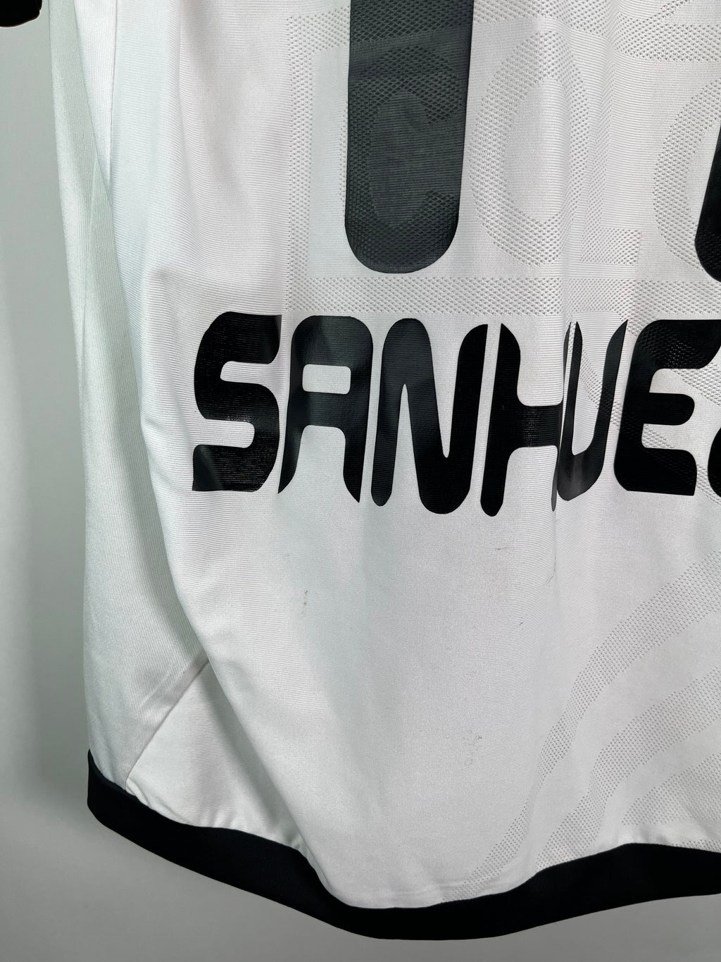 Jersey Colo Colo Local 2011 2012 Match Worn Autografiada Arturo Sanhueza (M)