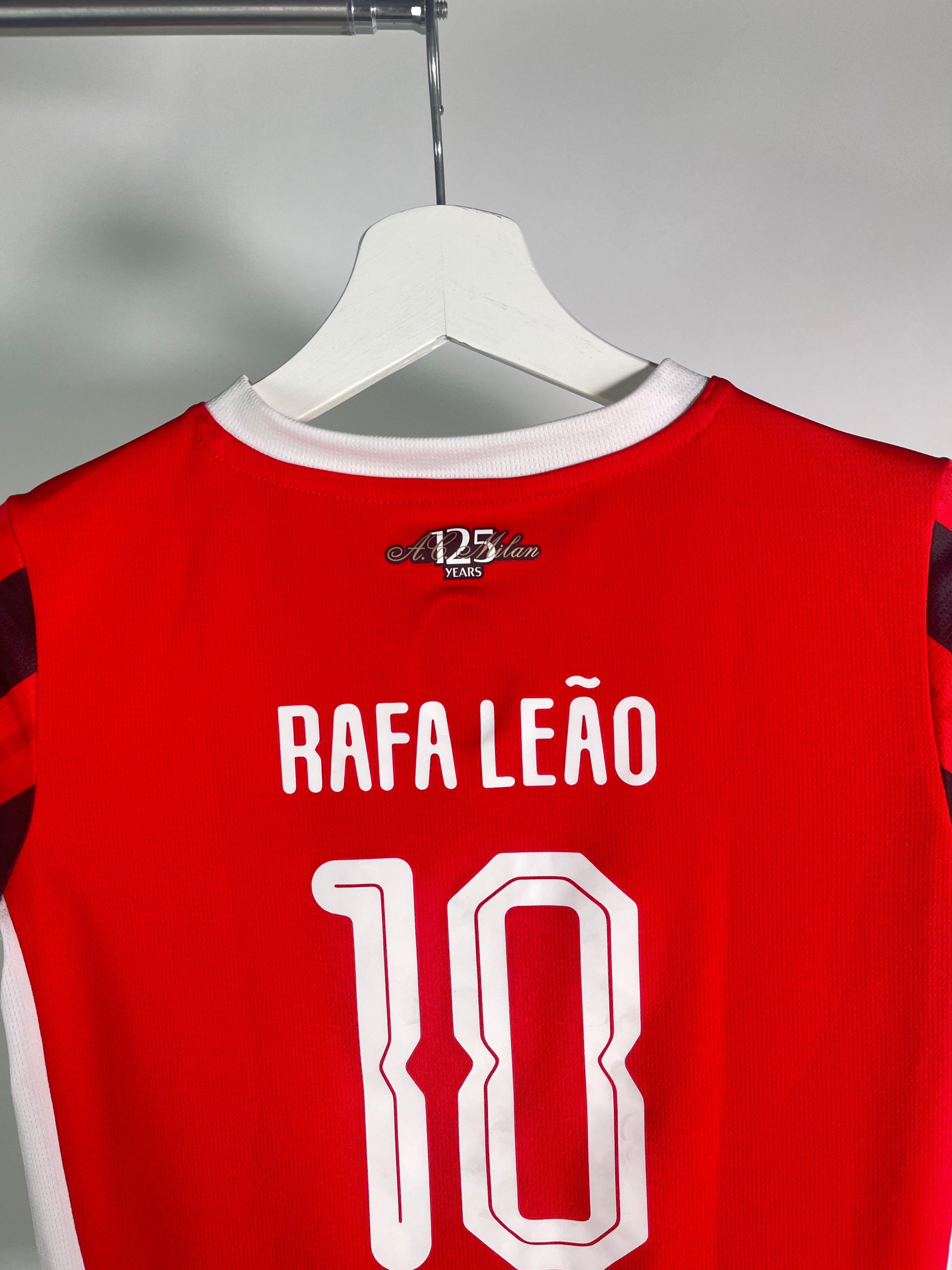Jersey AC Milán Local 2024 2025 Rafael Leao (S Niño)