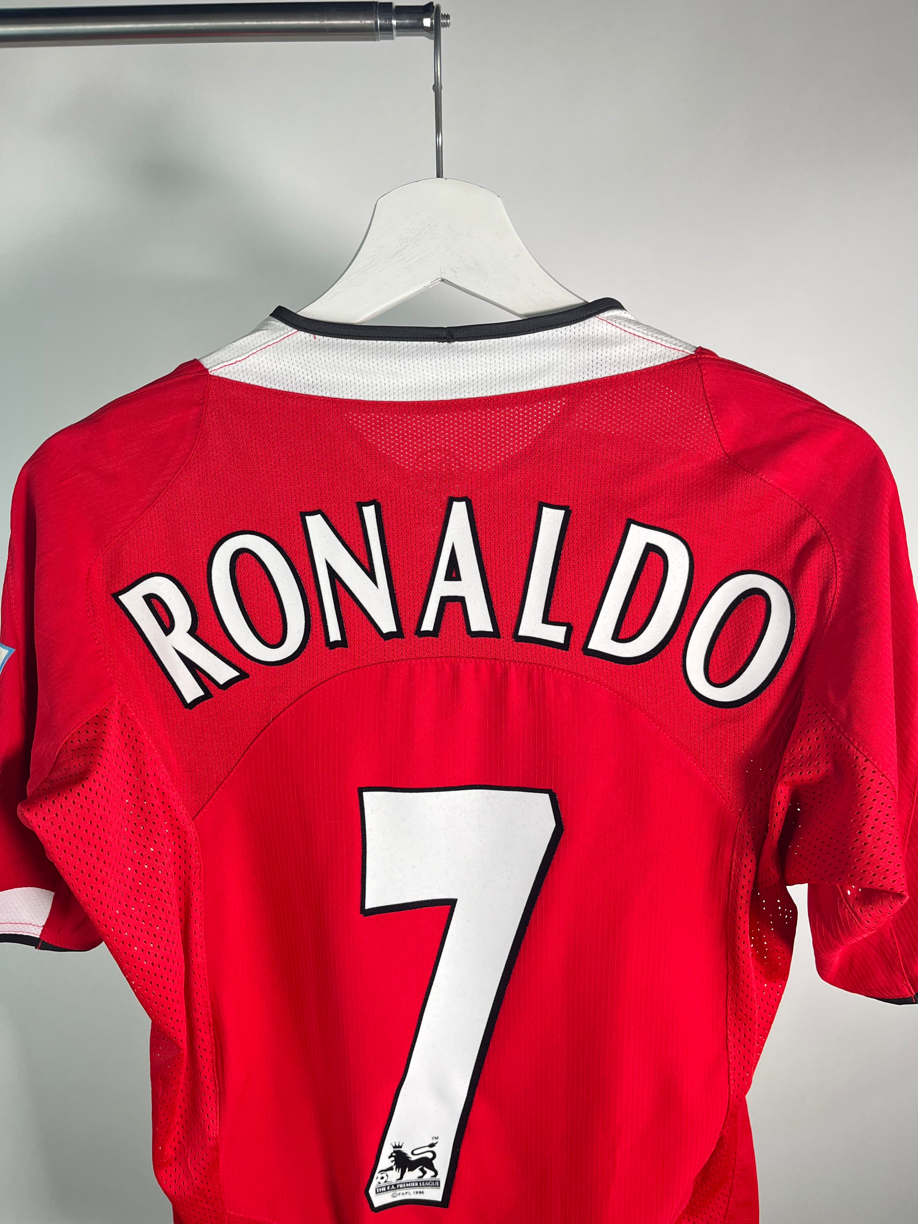 Jersey Manchester United Local 2004 2006 Cristiano Ronaldo (S)