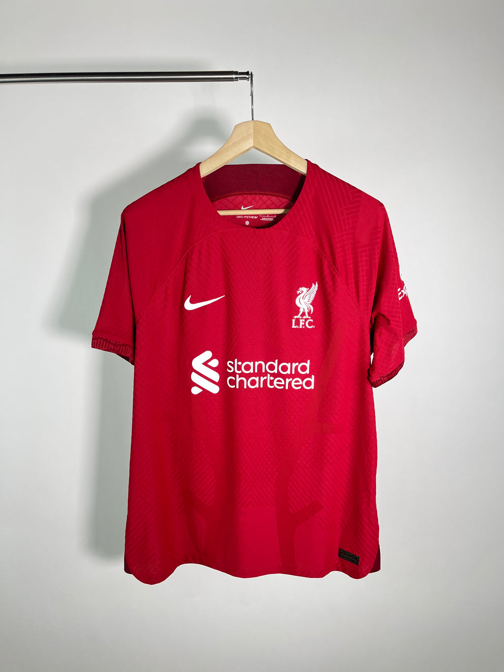 Jersey Liverpool Local 2022 2023 Versión Jugador (L)