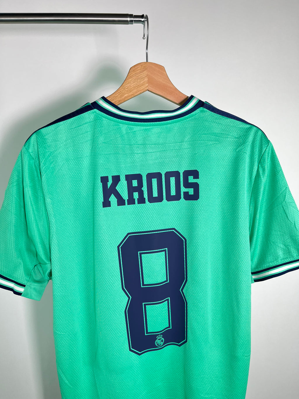 Jersey Real Madrid Tercera 2019 2020 Toni Kroos (L)