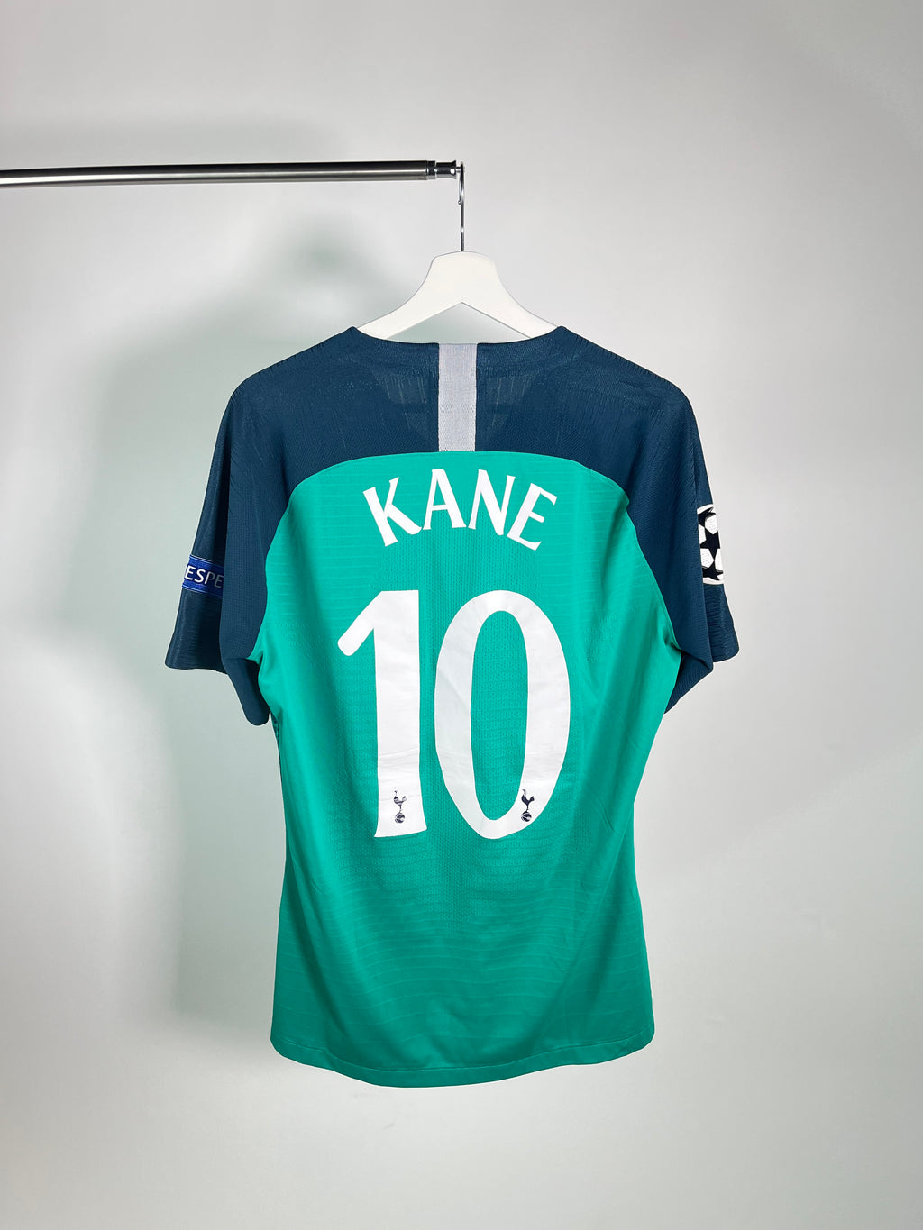 Jersey Tottenham Tercera 2018 2019 *Champions League* Utilería Harry Kane (L)