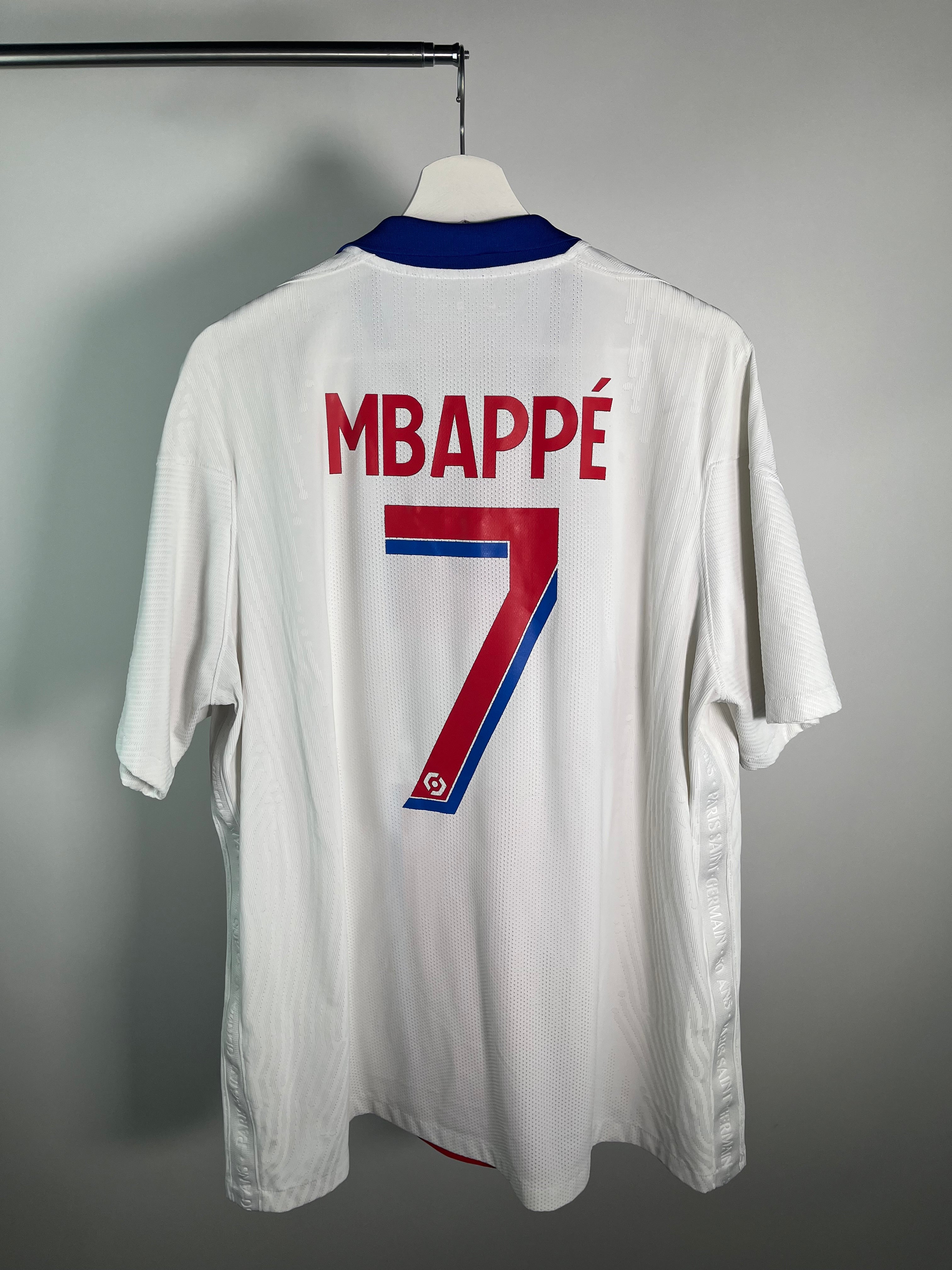 Jersey PSG Visita 2020 2021 Versión Jugador Kylian Mbappé (XXL)