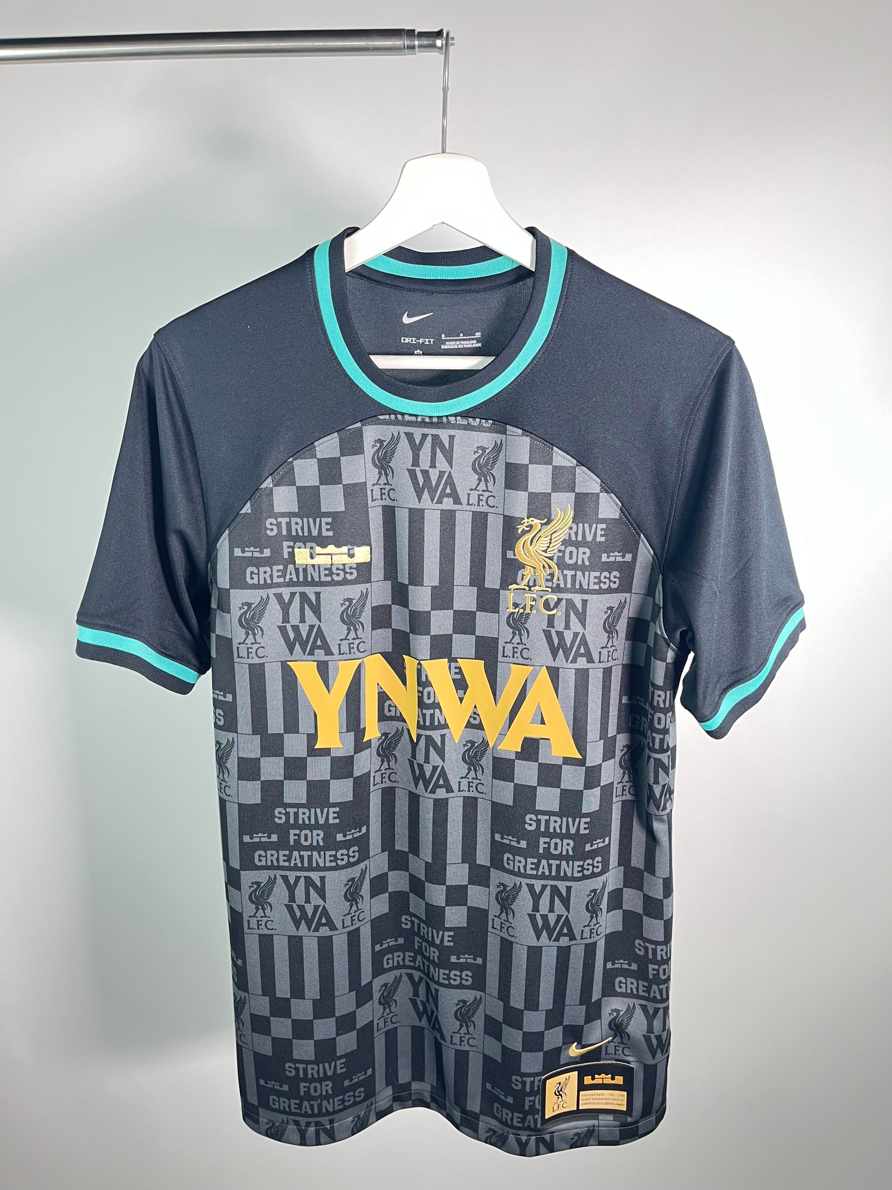 Jersey Liverpool Especial 2024 2025 *Edición Especial LeBron James* (S)