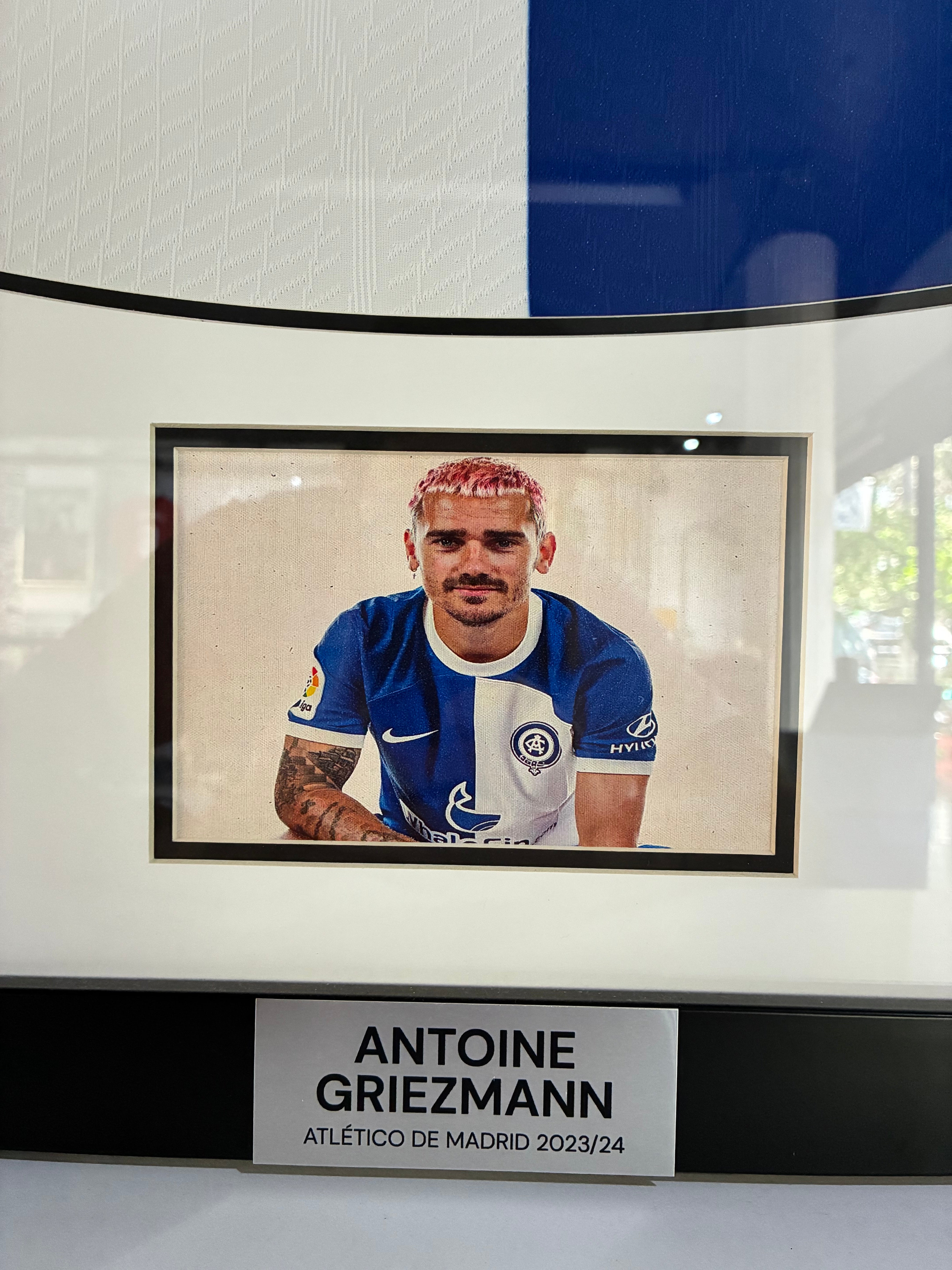 Jersey Enmarcado Atlético de Madrid Visita 2023 2024 Versión Jugador Autografiado Antoine Griezmann (M)