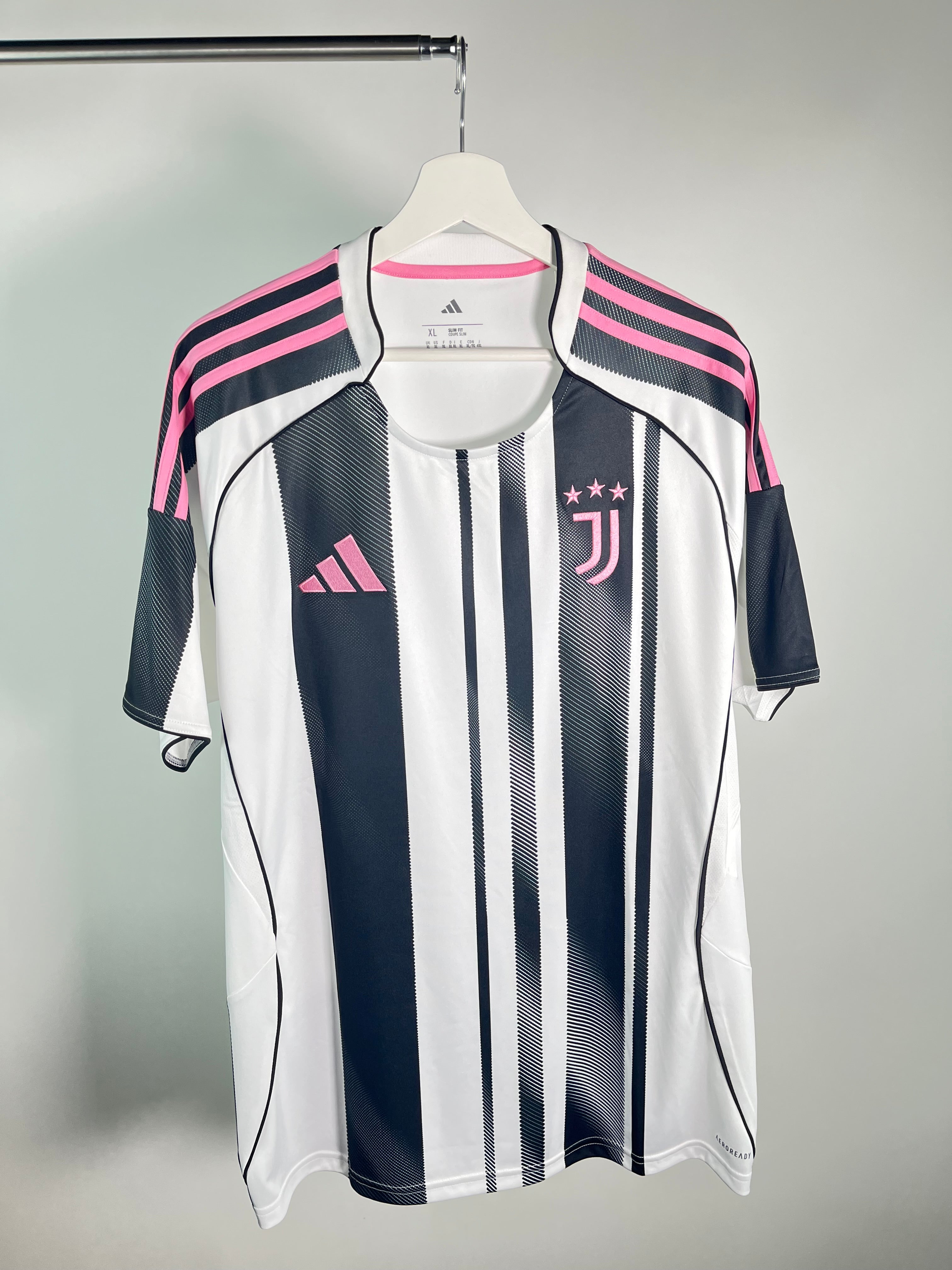 Jersey Juventus Local 2025 2026 (XL)