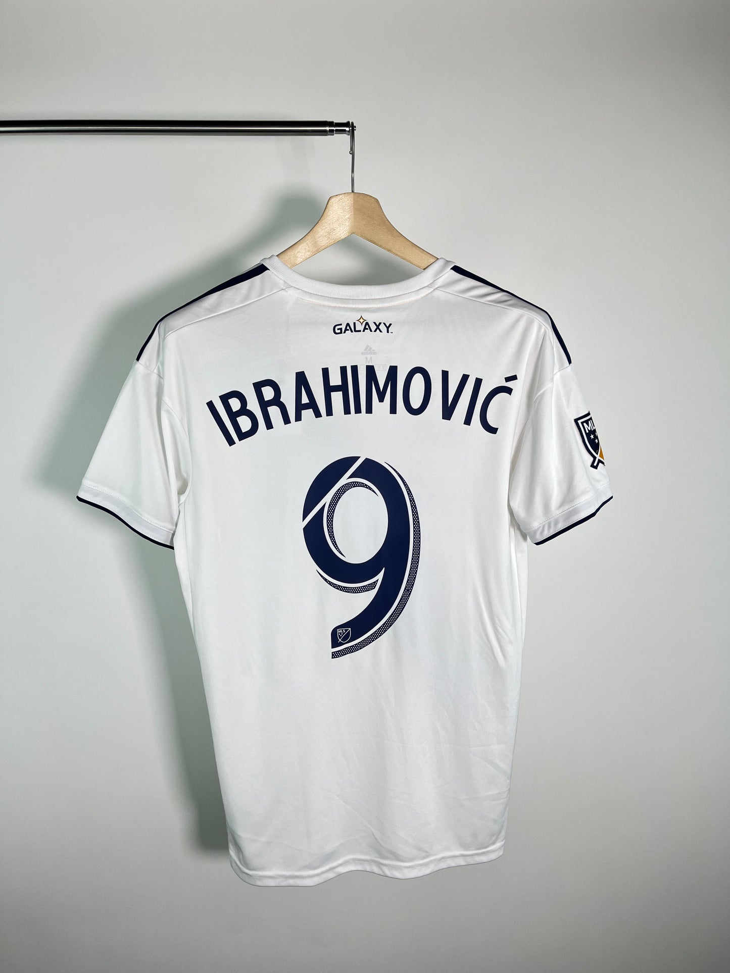 Jersey LA Galaxy Local 2018 2019 Zlatan Ibrahimović (M)