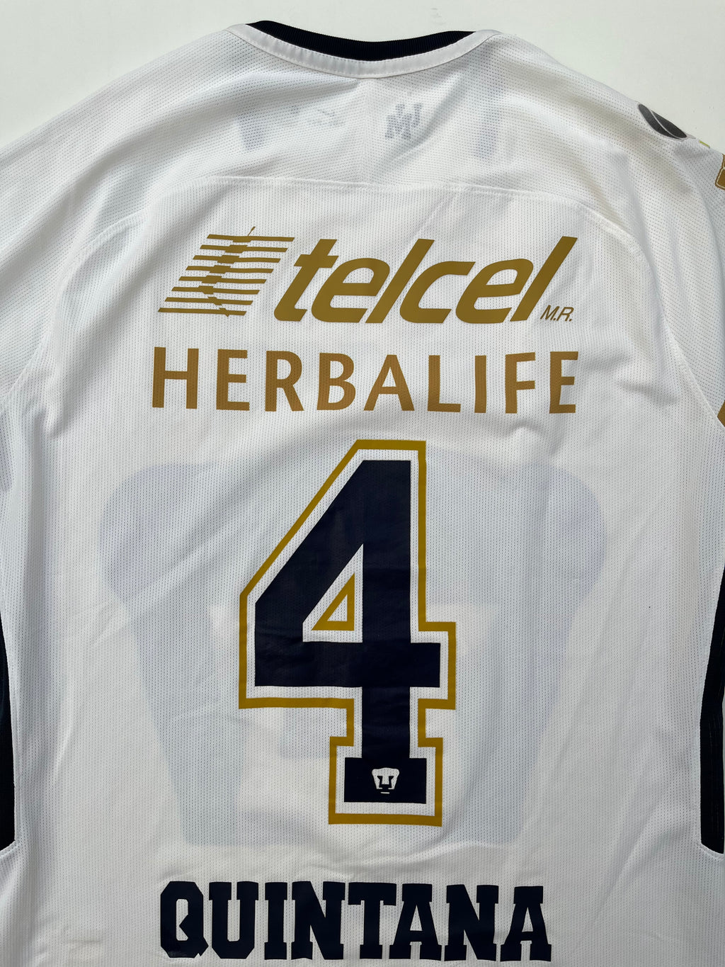 Jersey Pumas Visita 2017 2018 Utilería Autografiado por Fernando Quintana (L)