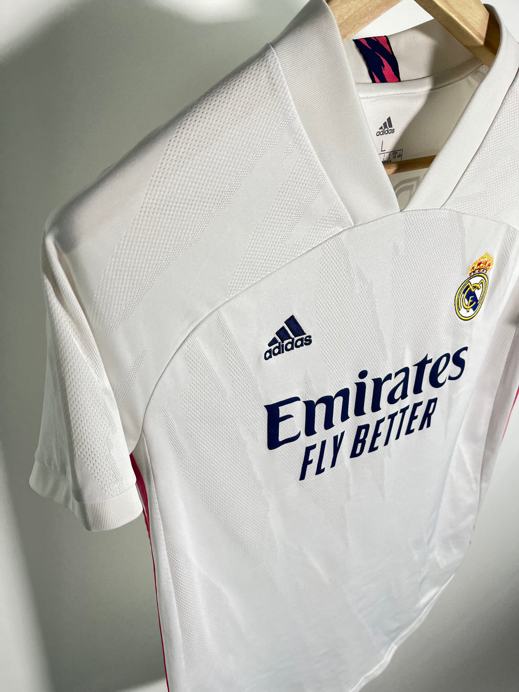 Jersey Real Madrid Local 2020 2021 Toni Kroos (L mujer)
