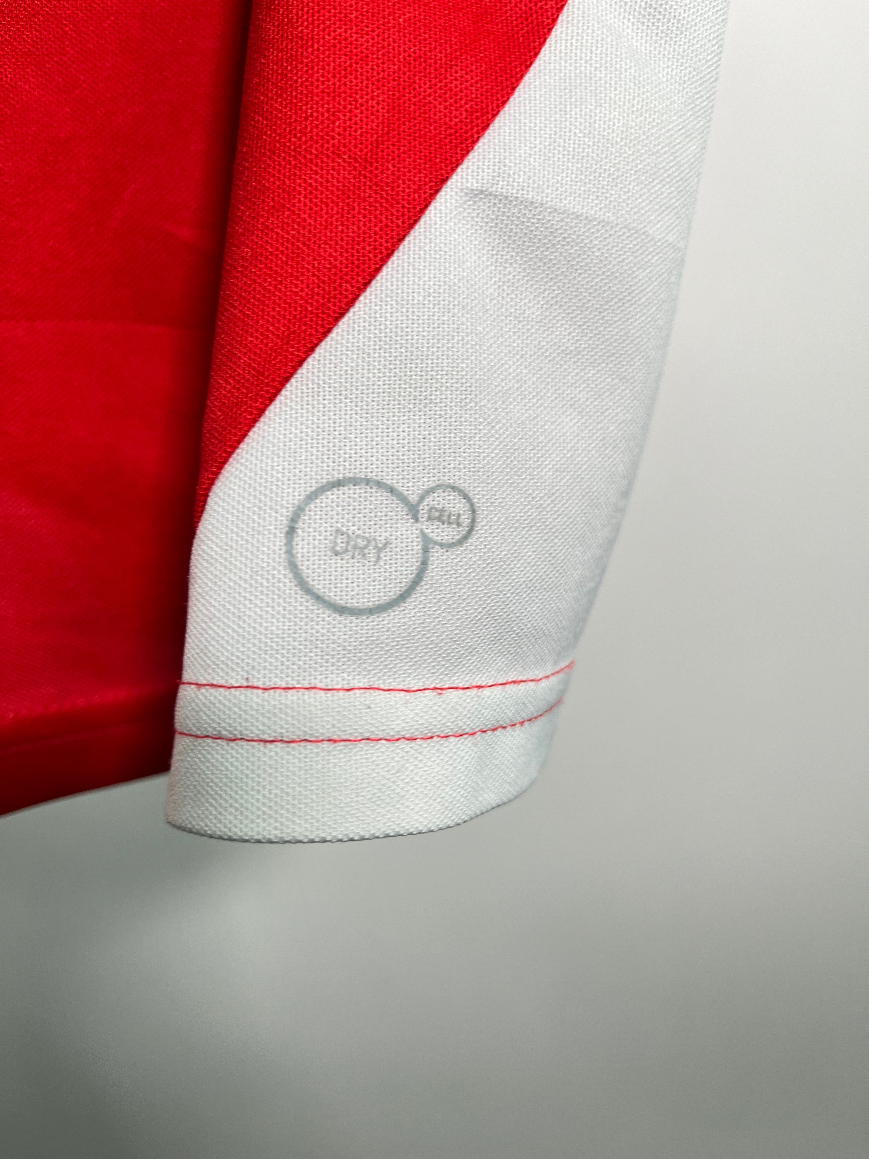 Jersey Arsenal Local 2014 2015 Mesut Ozil (XL)
