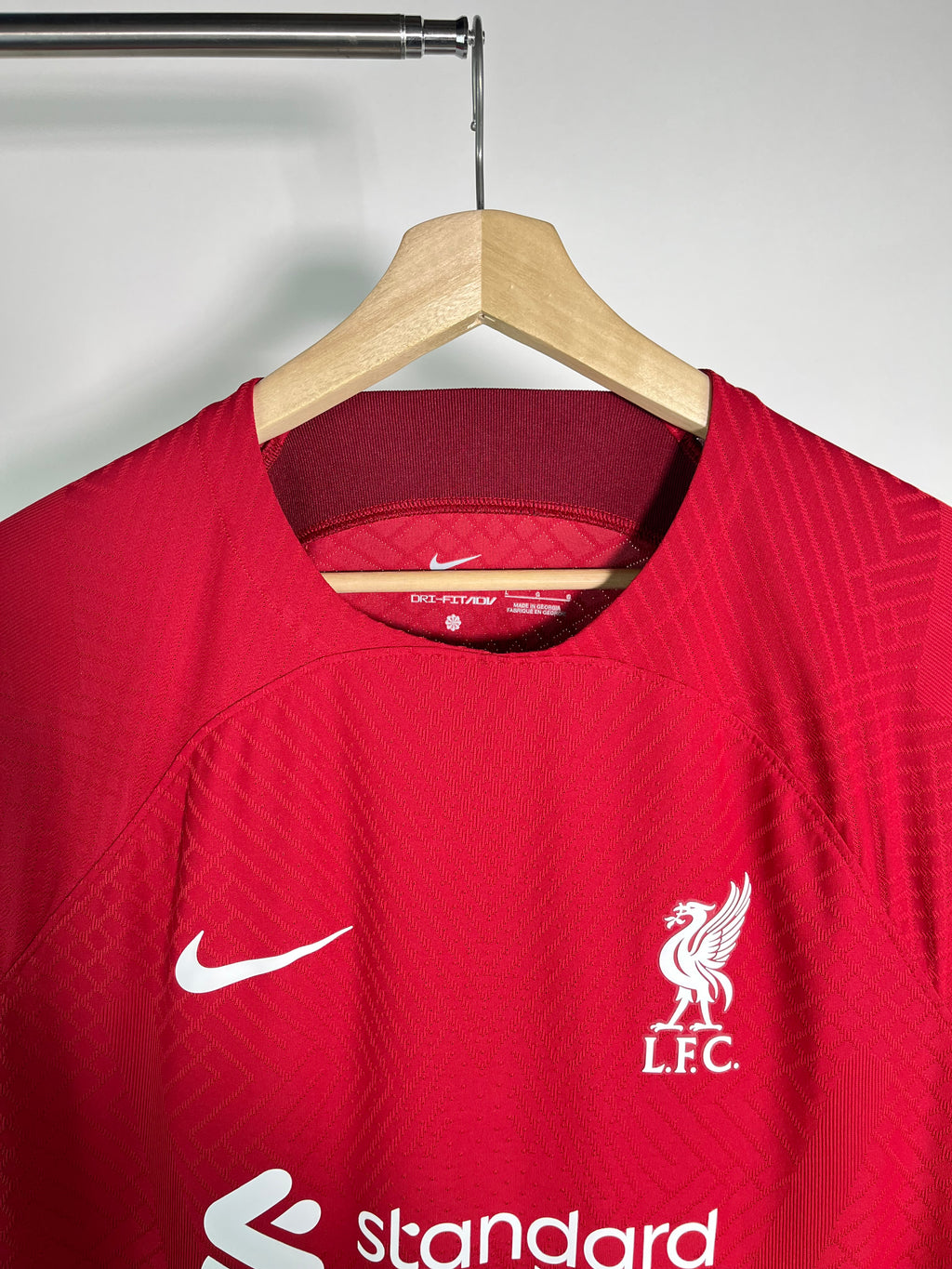 Jersey Liverpool Local 2022 2023 Versión Jugador (L)