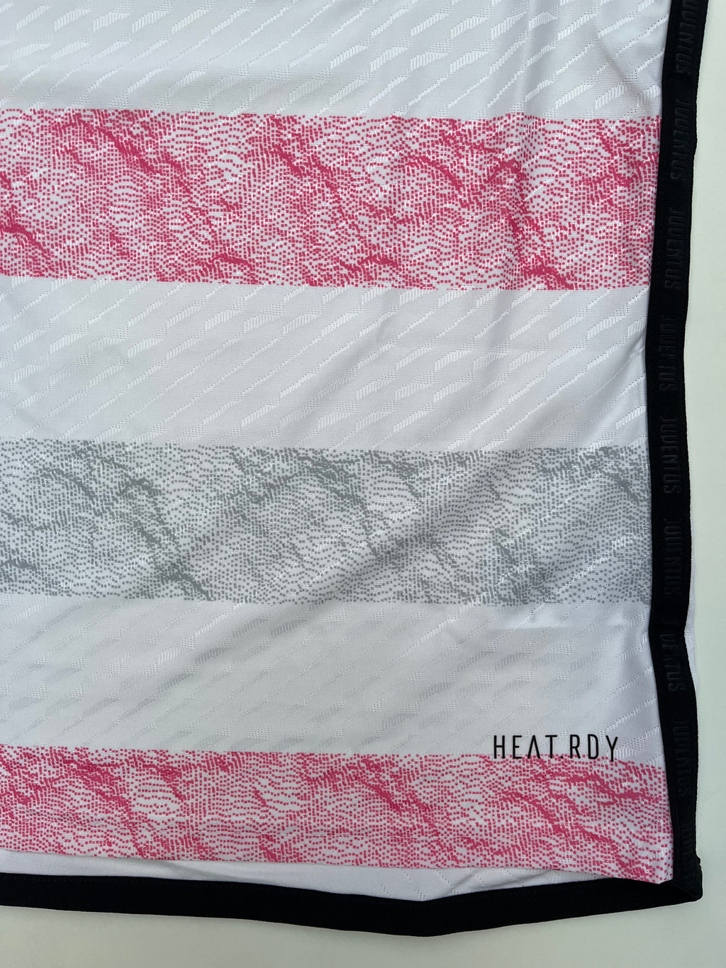 Jersey Juventus Visita 2023 2024 Versión Jugador (S)