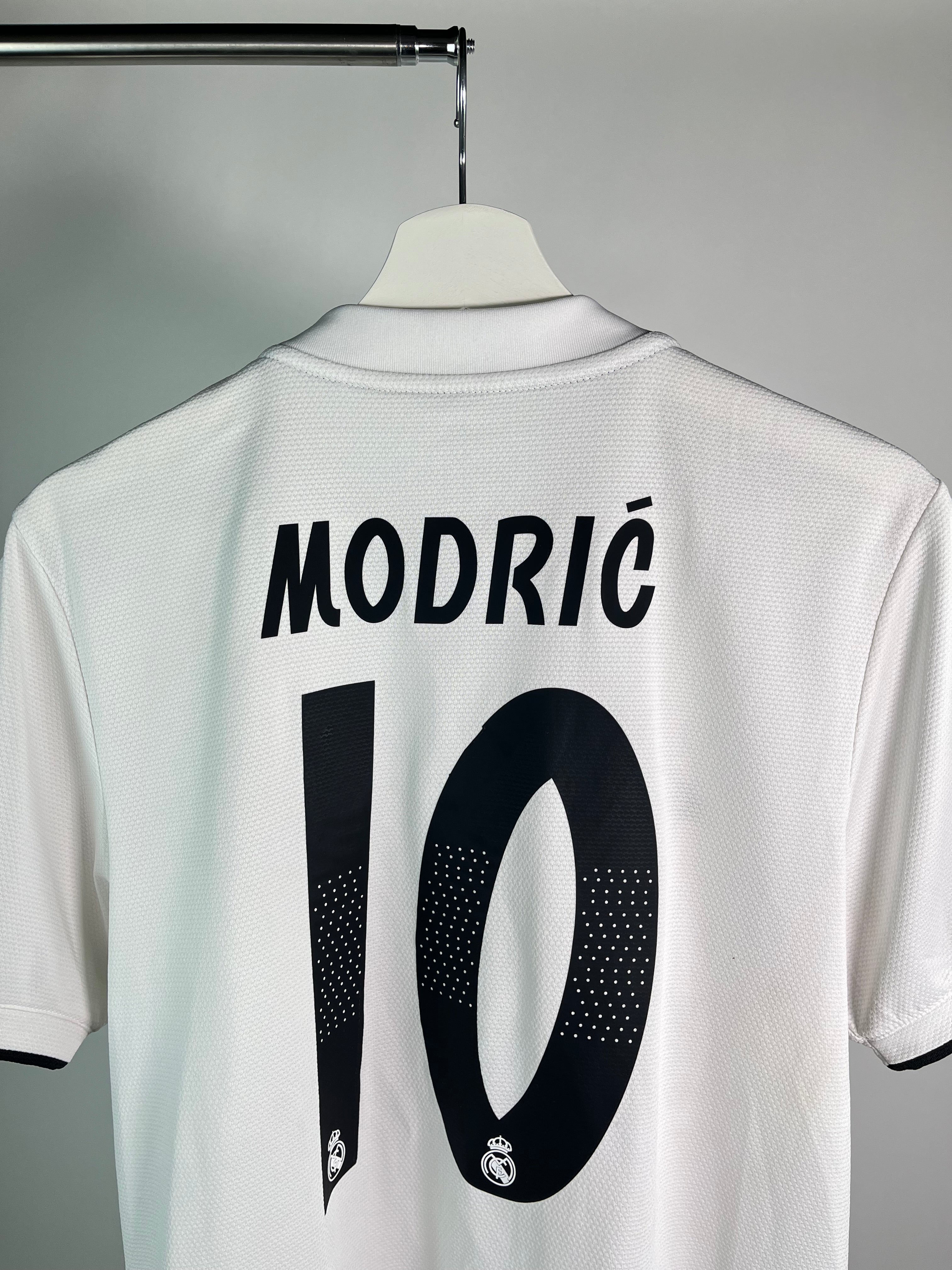 Jersey Real Madrid Local 2018 2019 Luka Modrić (M)