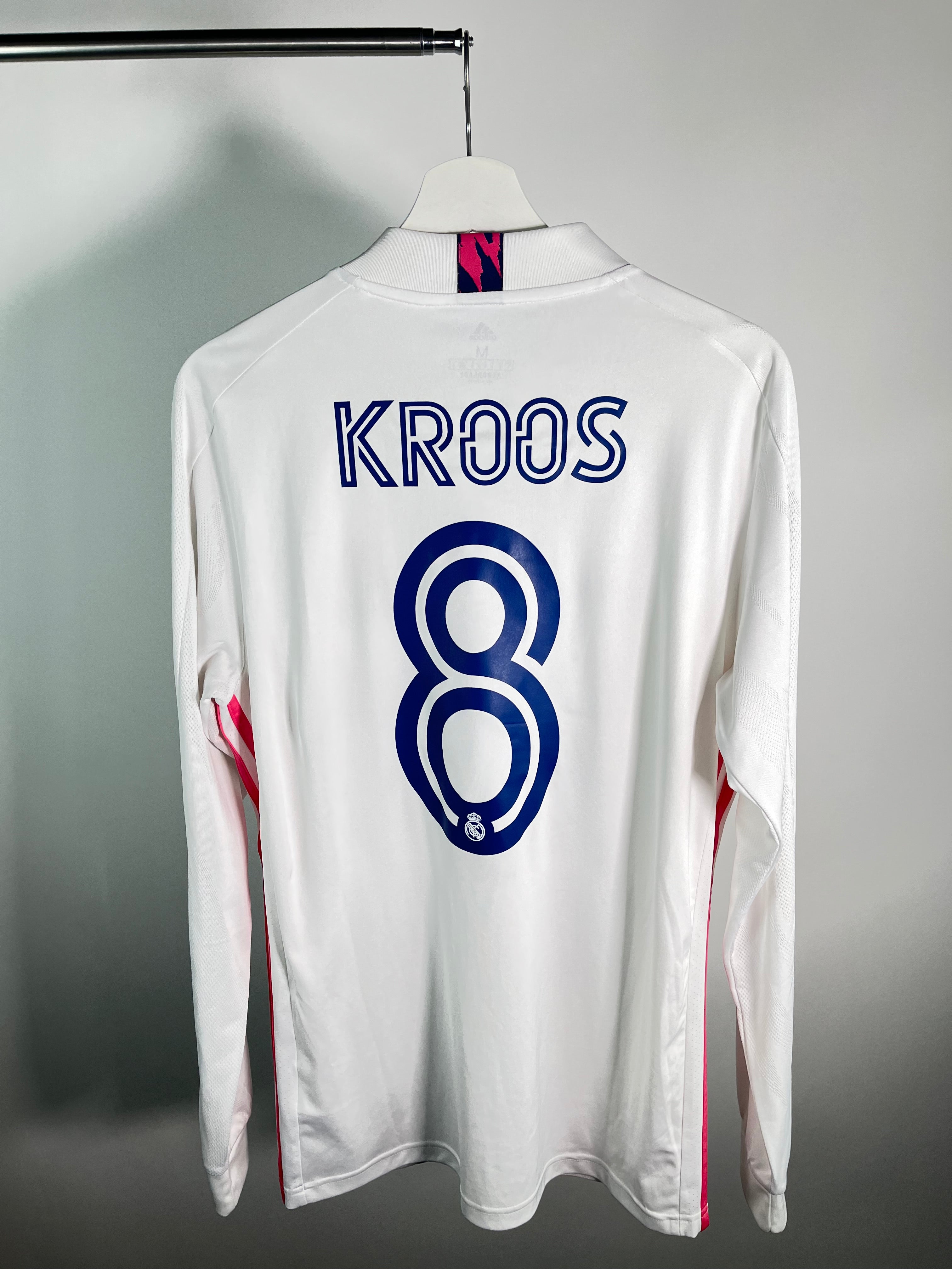 Jersey Real Madrid Local 2020 2021 Manga Larga Toni Kroos (M)