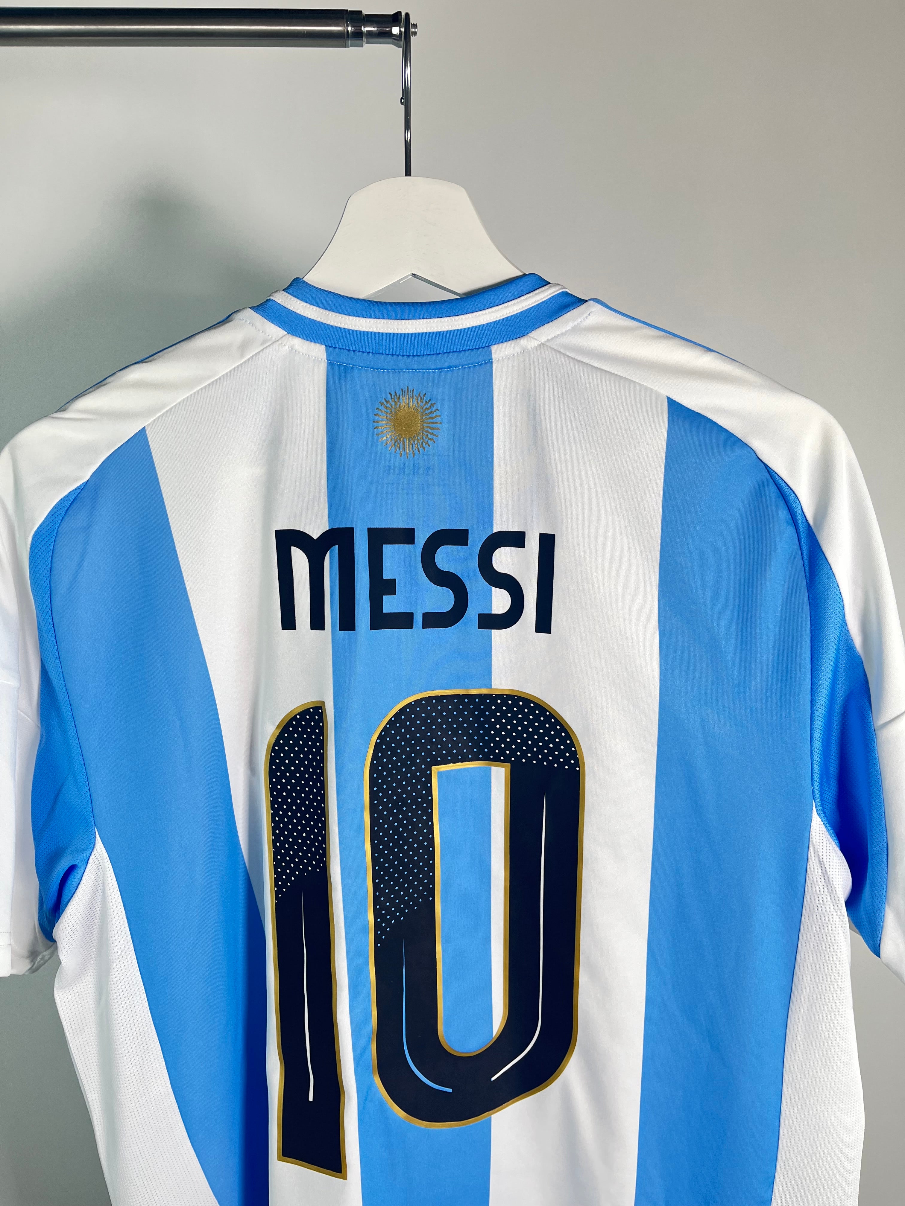 Jersey Argentina Local 2024 2026 Lionel Messi (L)