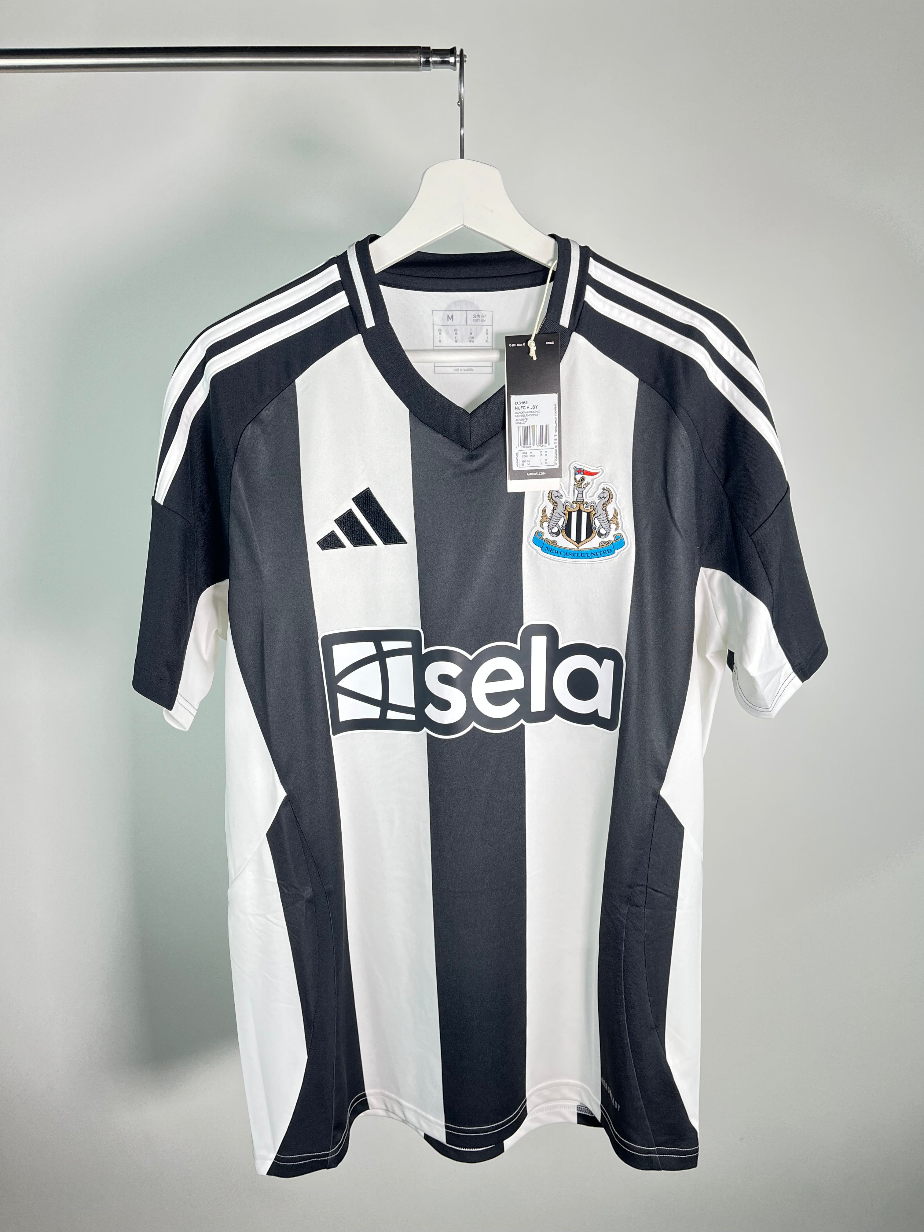 Jersey Newcastle Local 2024 2025 *C/Etiquetas* (M)