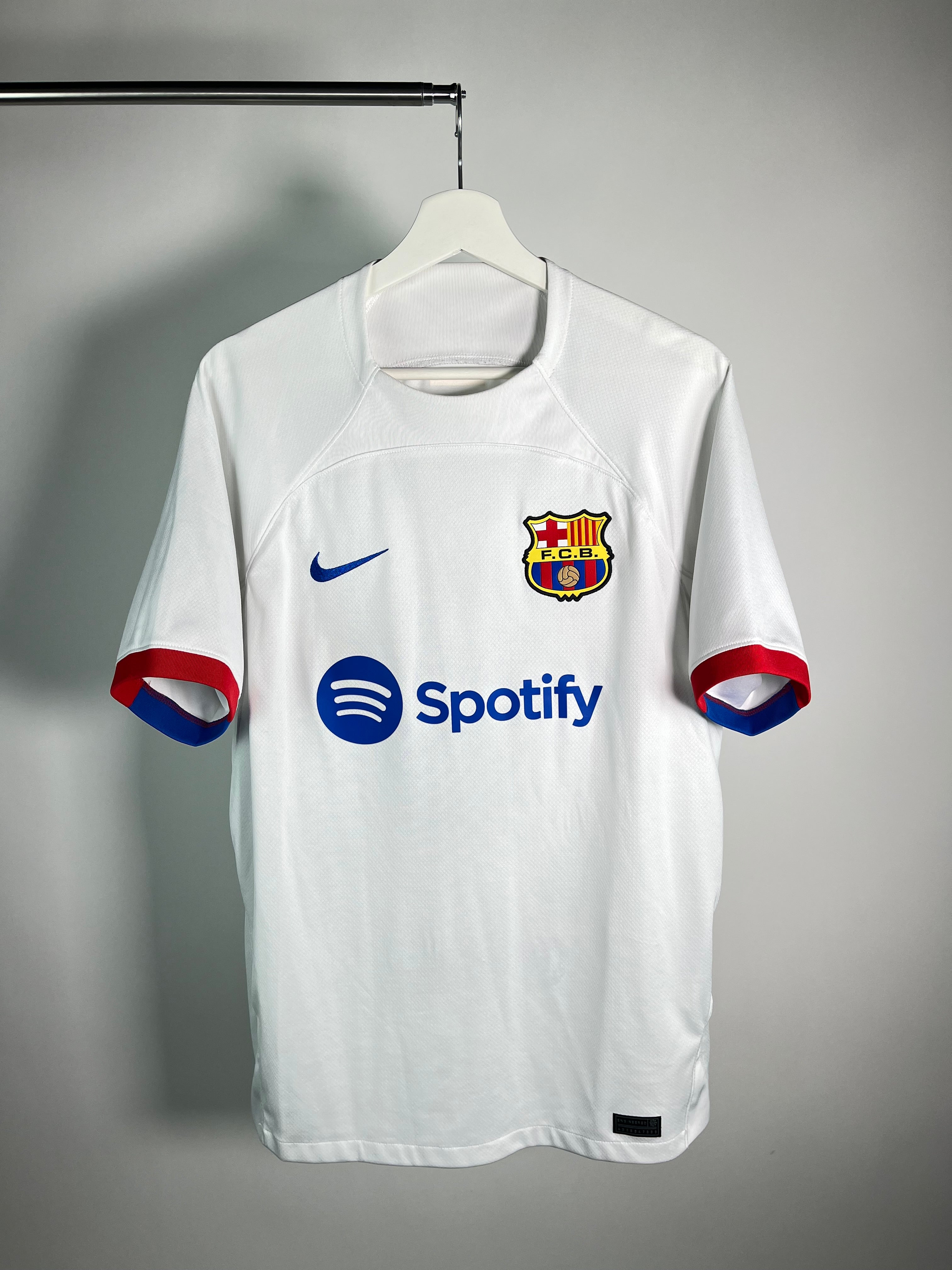 Jersey Barcelona Visita 2023 2024 Pedri (L)
