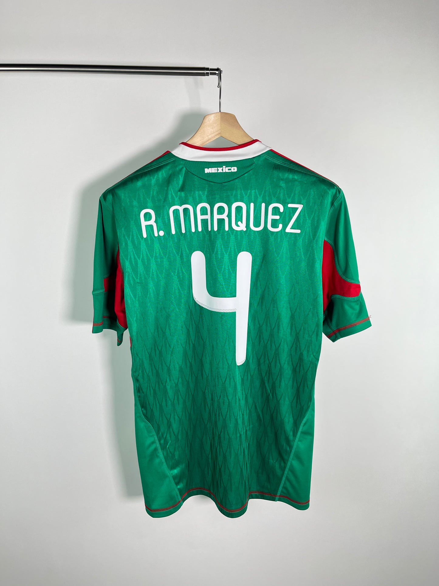 Jersey México Local 2010 2011 *Match Detail vs Francia* Rafael Márquez (L)