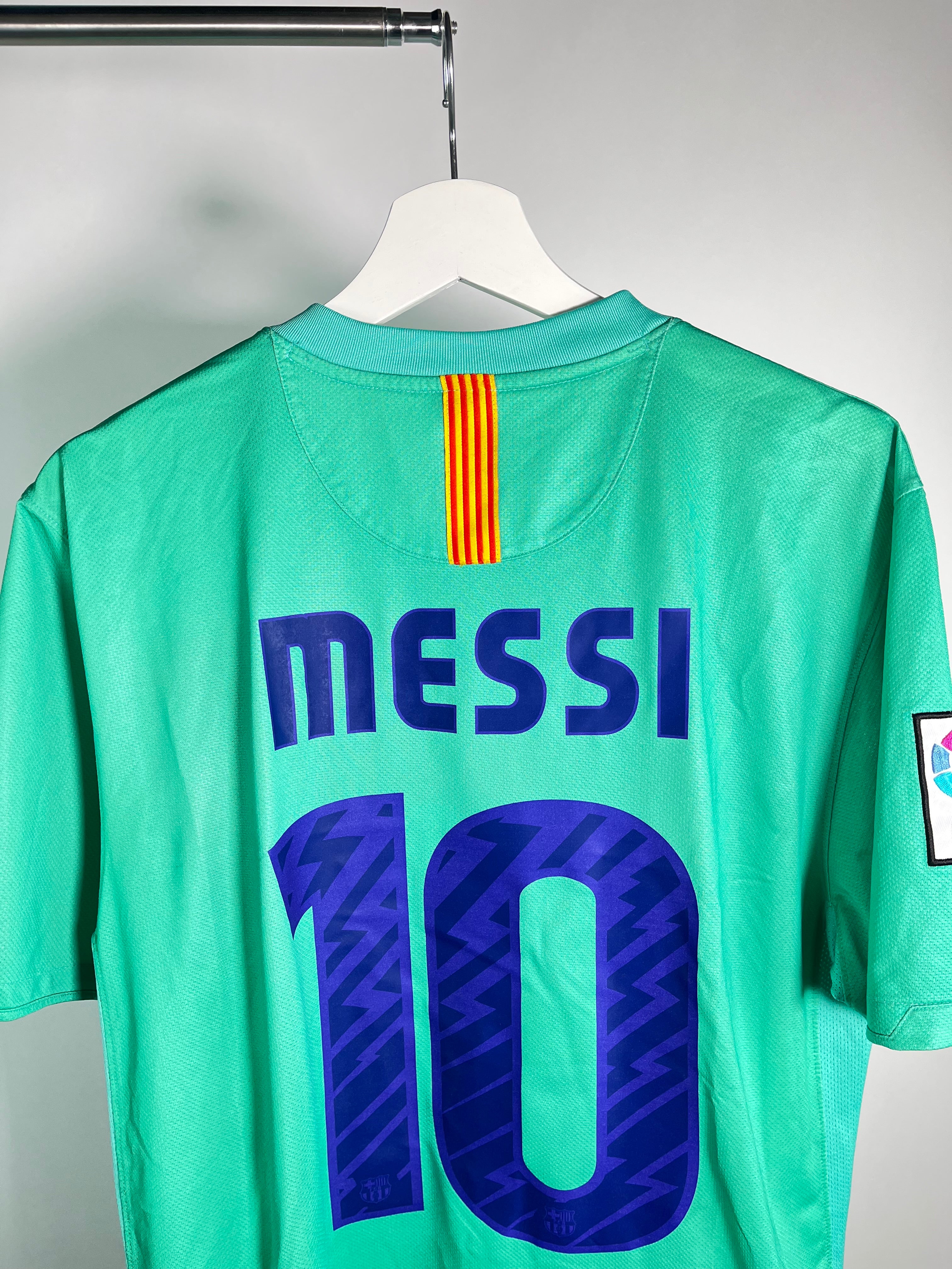 Jersey Barcelona Visita 2010 2011 Lionel Messi (L)