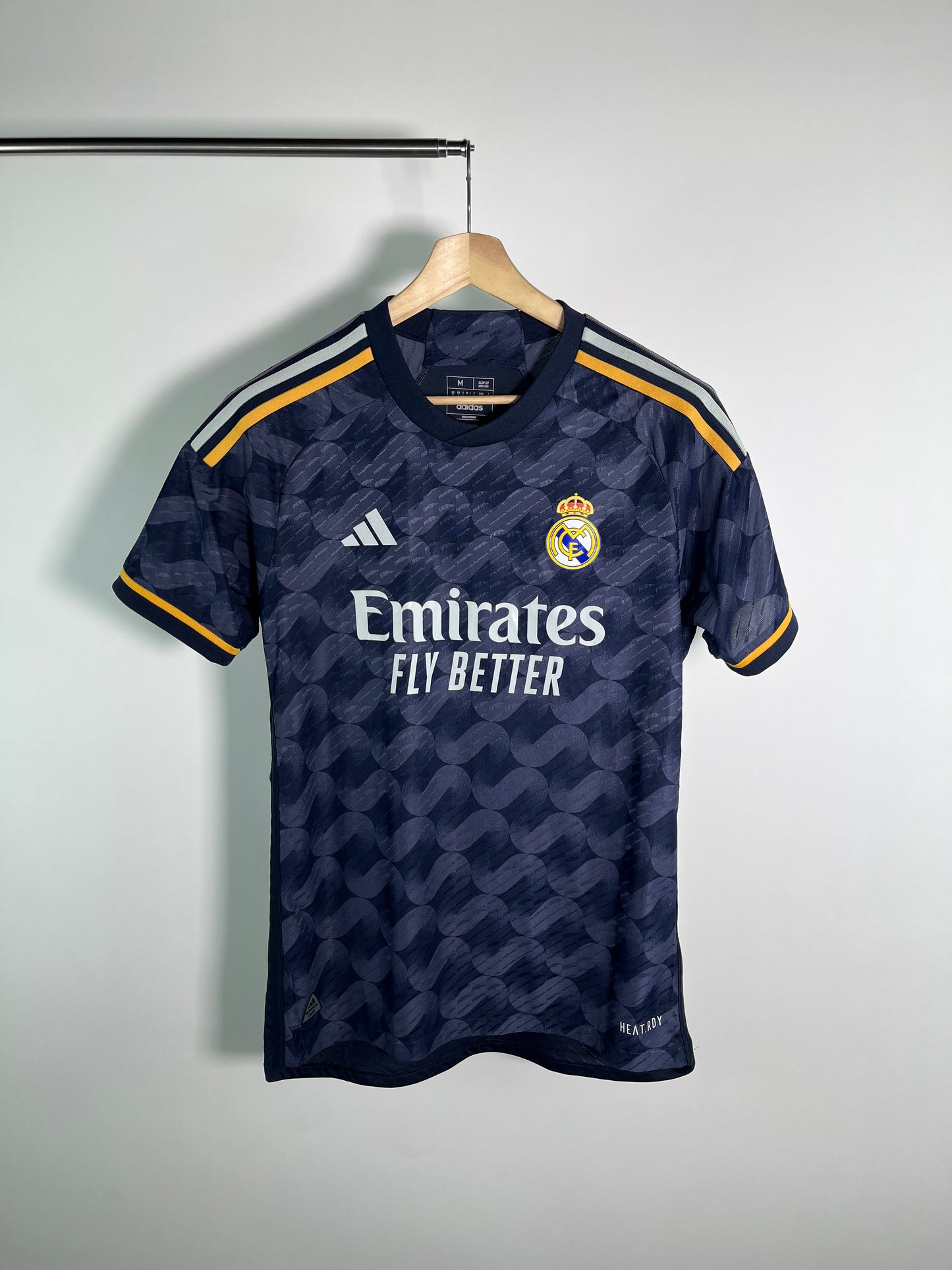 Jersey Real Madrid Visita 2023 2024 Versión Jugador Jude Bellingham (M)