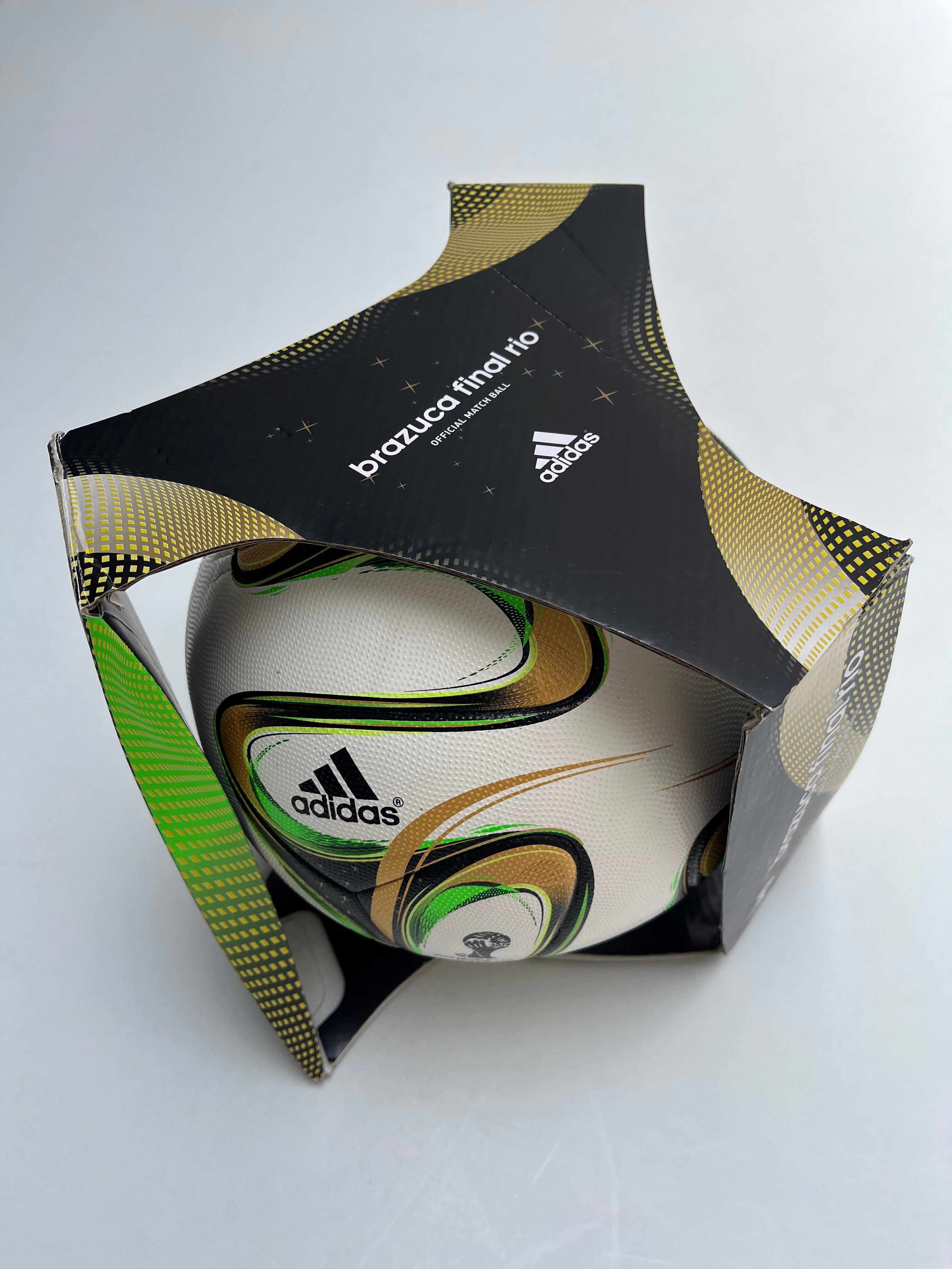 Balón Mundial “Brazuca Final Río” 2014 Match Ball Con Caja OMB (Talla 5)