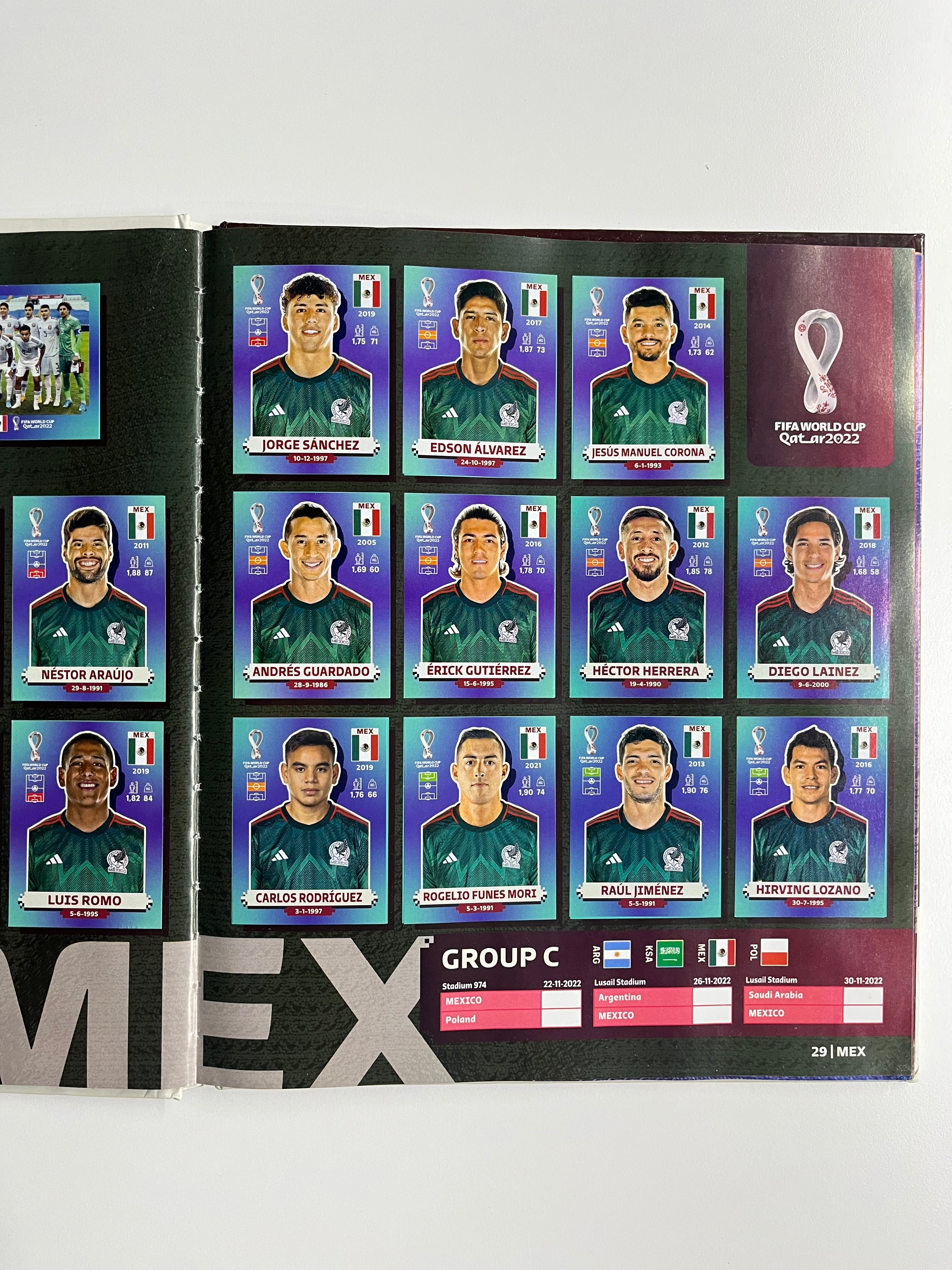 Álbum Panini Mundial Qatar 2022 Edición Pasta dura (Completo)