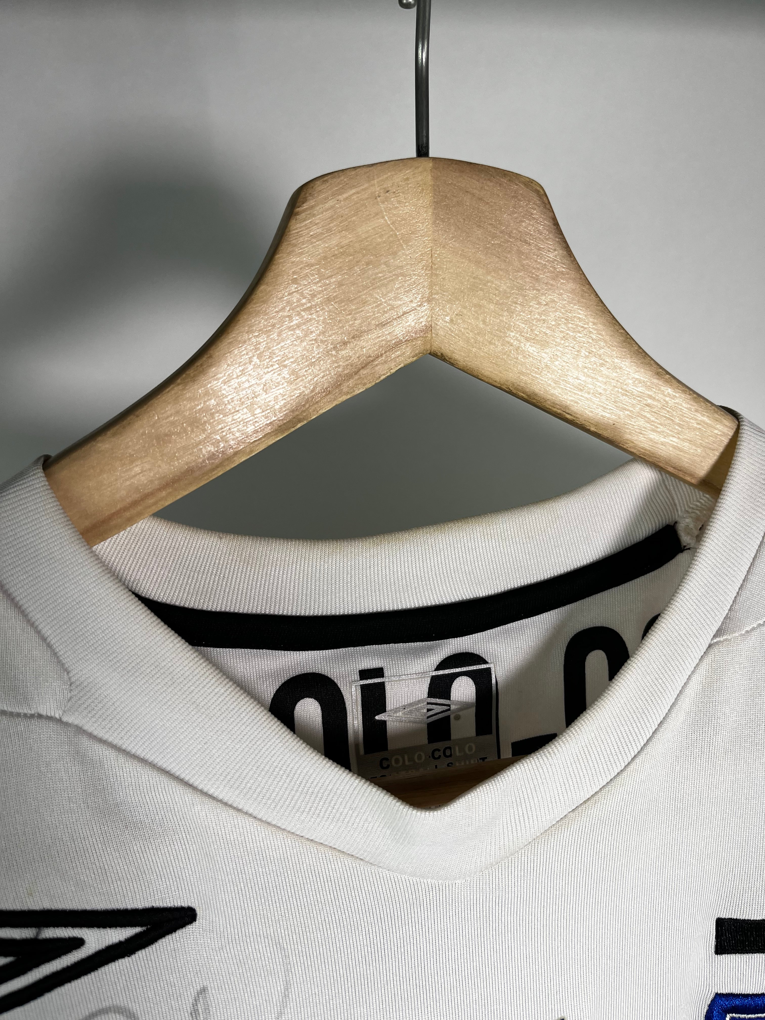 Jersey Colo Colo Local 2011 2012 Match Worn Autografiada Arturo Sanhueza (M)