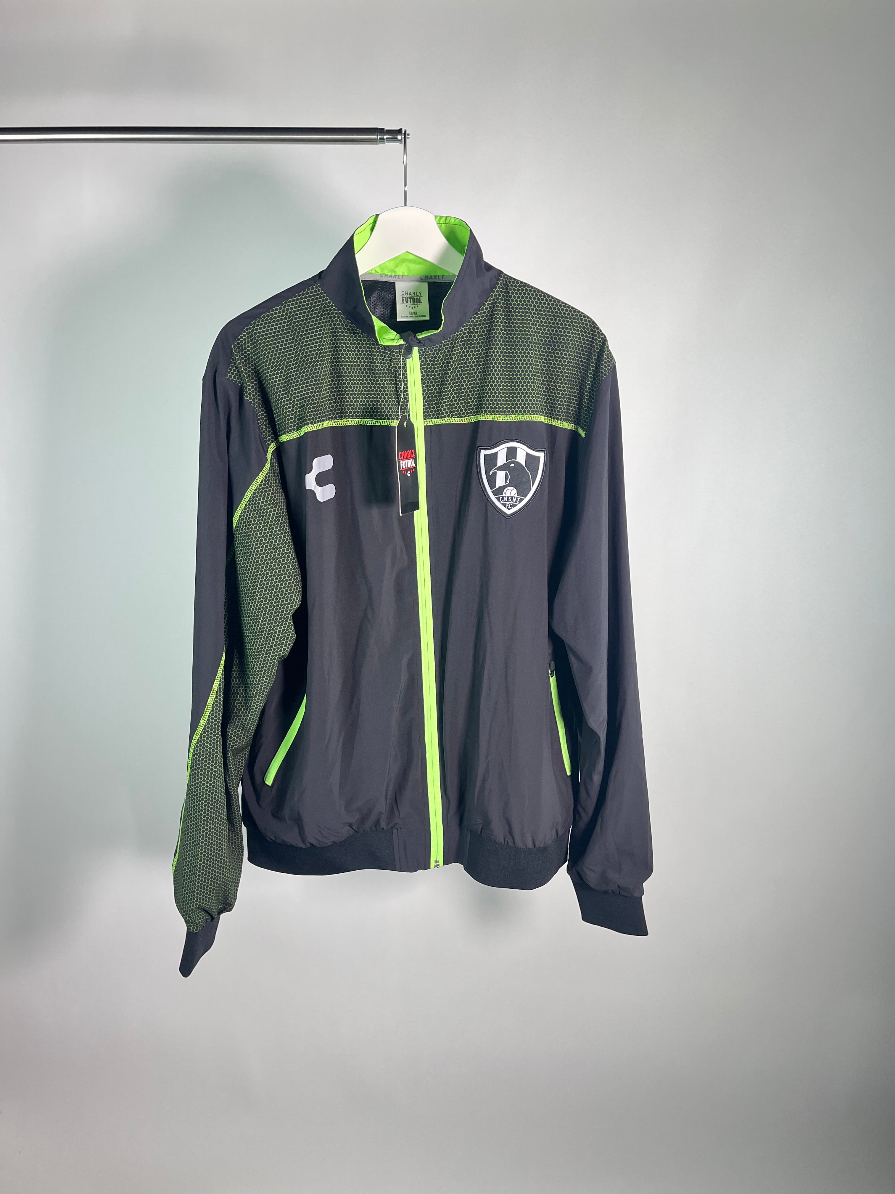 Chamarra Club de Cuervos 2019 *C/Etiquetas* (XL)