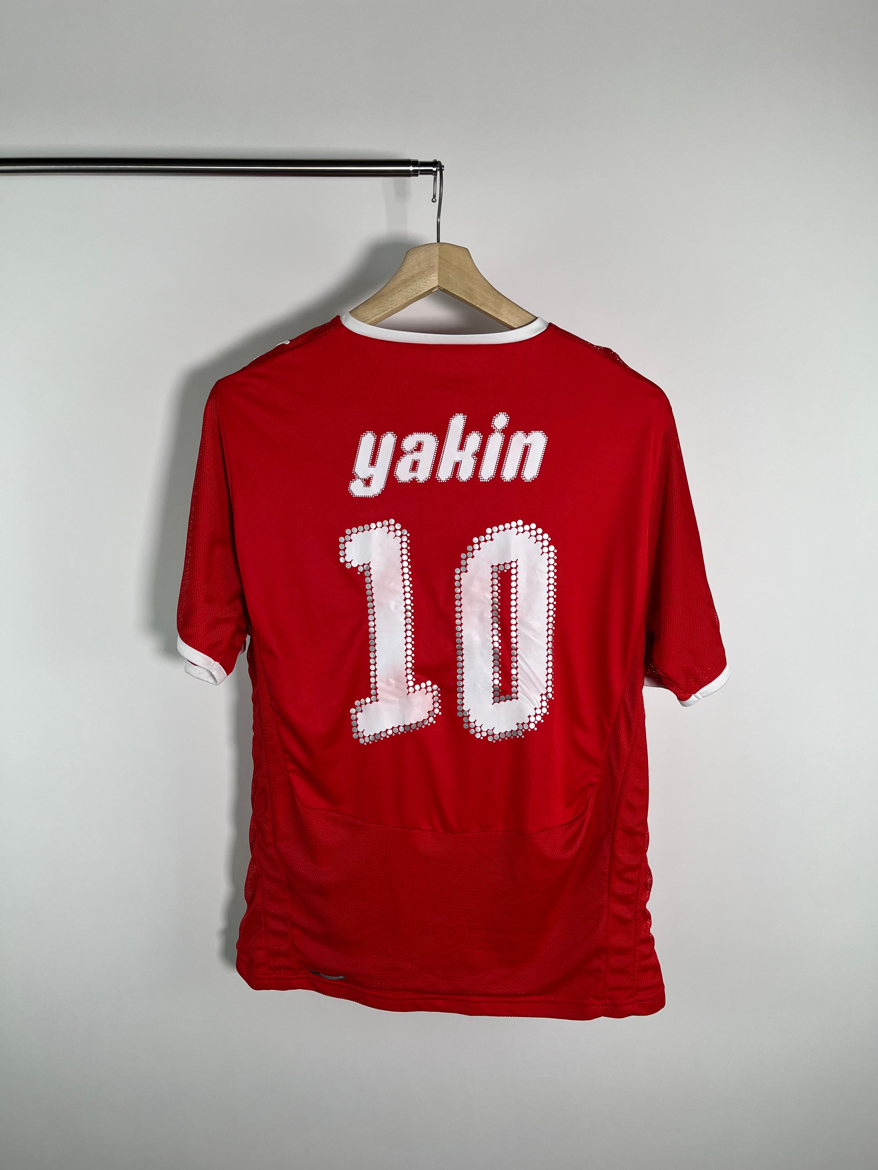 Jersey Suiza Local 2008 2010 Murat Yakın (L)