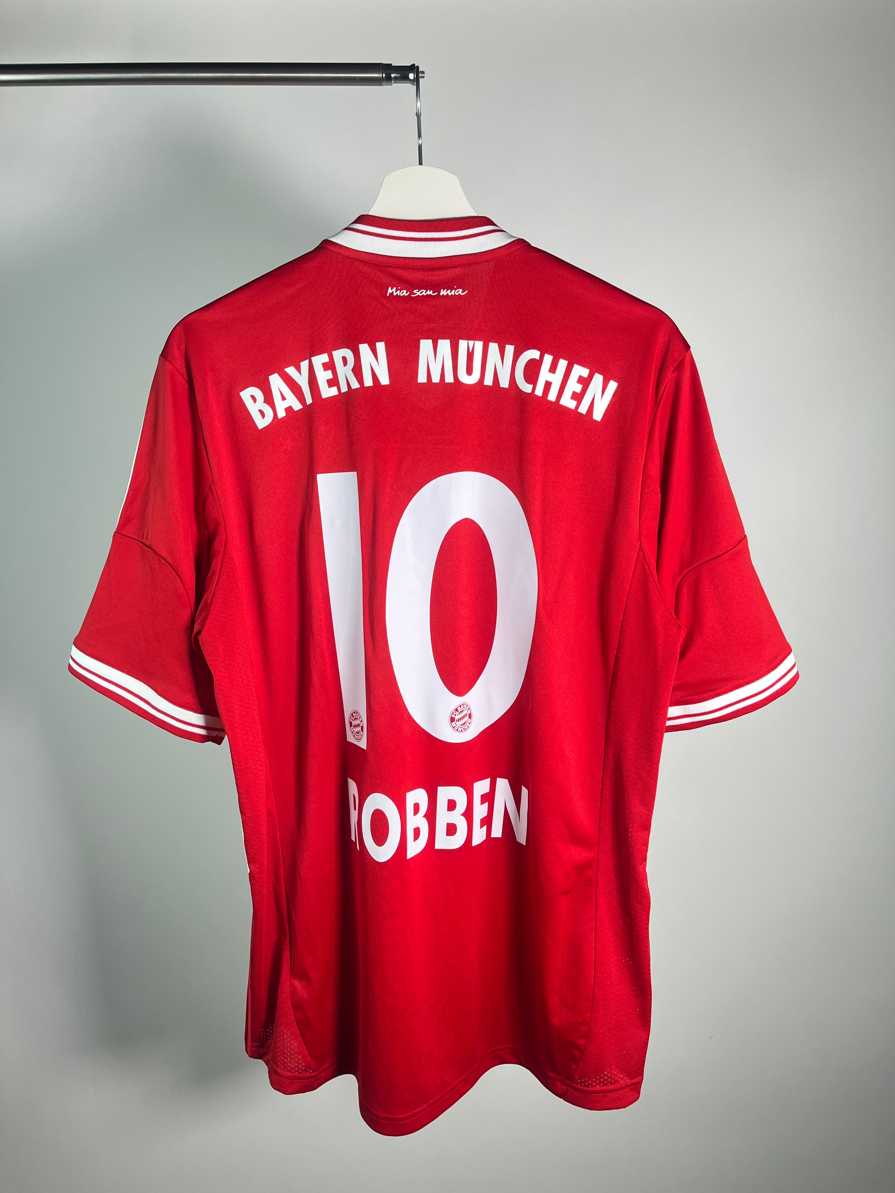 Jersey Bayern Munich Local 2013 2014 Arjen Robben (L)
