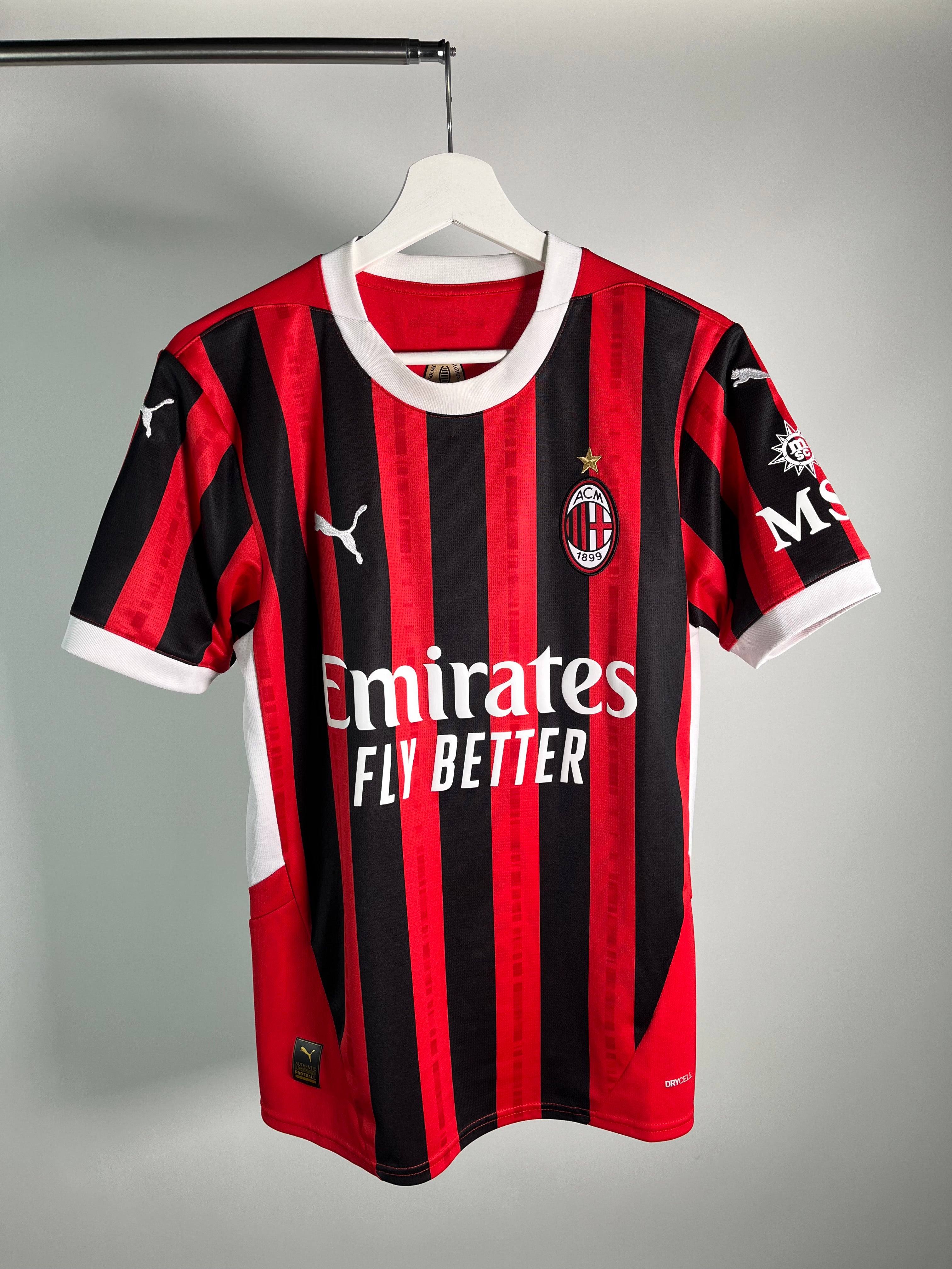 Jersey AC Milán Local 2024 2025 Santiago Giménez (S)