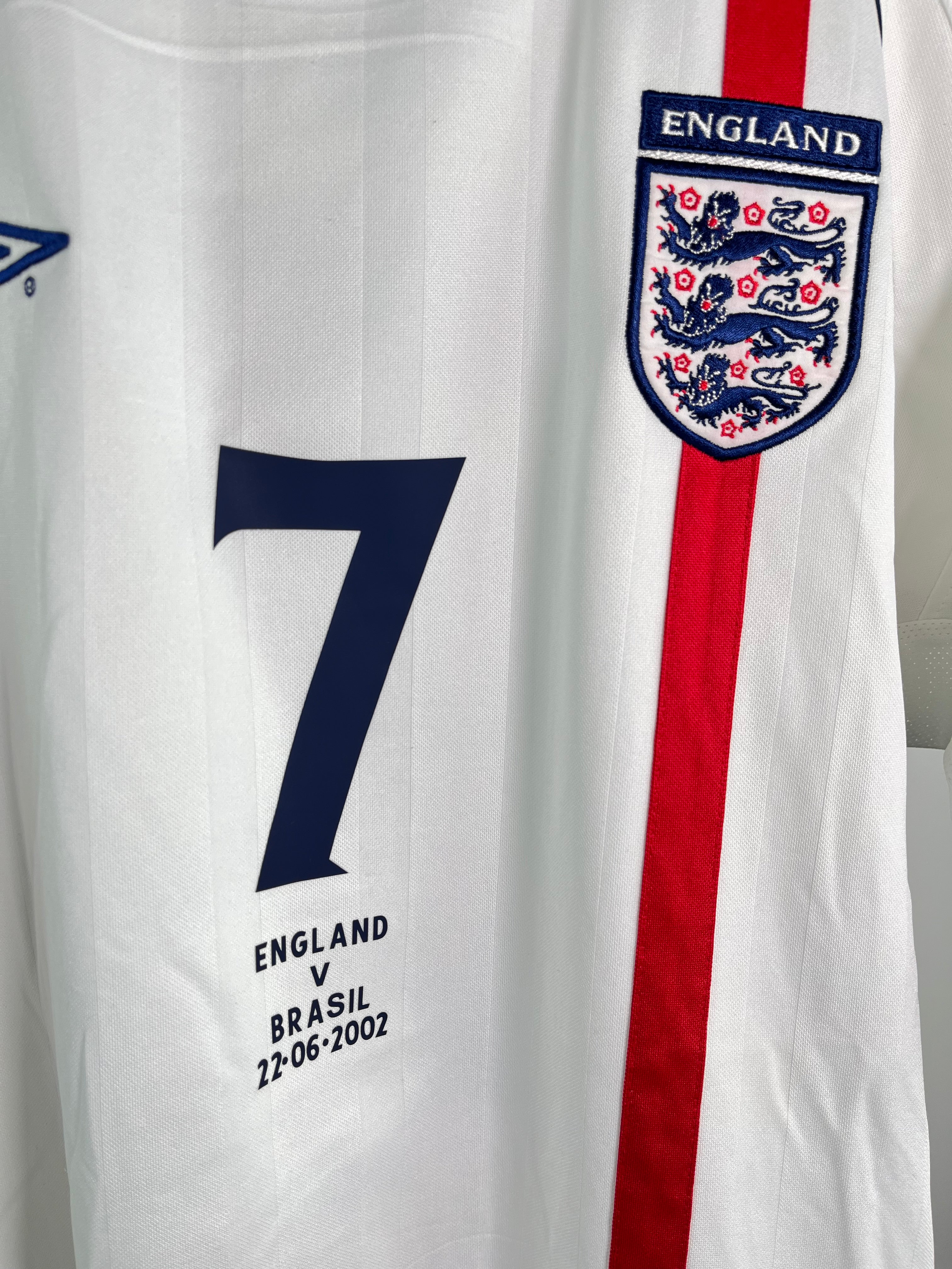 Jersey Inglaterra Local 2002 2004 *Match Detail vs Brasil* David Beckham (L)