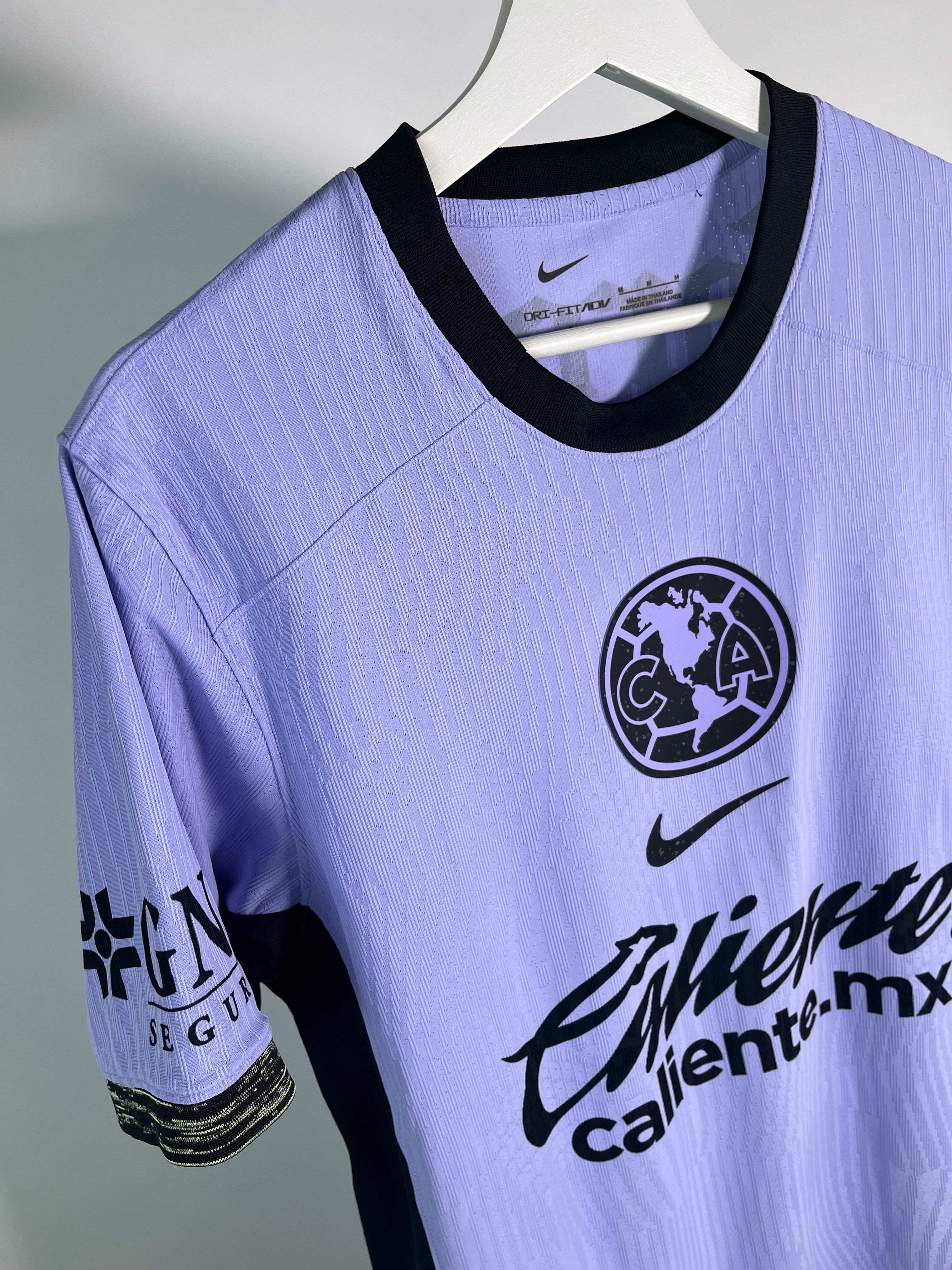 Jersey Club América Tercera 2023 2024 Versión Jugador (M)