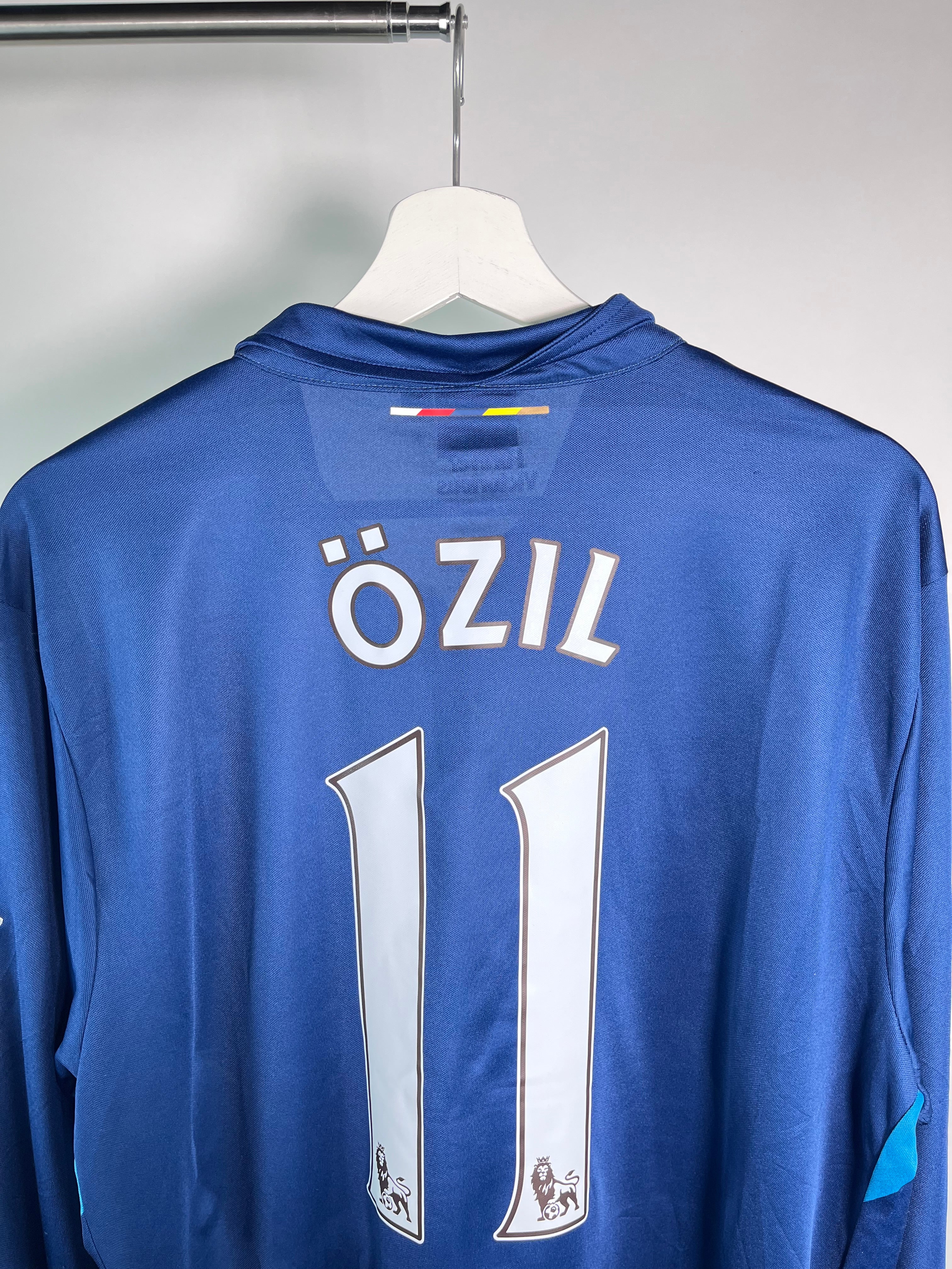 Jersey Arsenal Tercera 2015 2016 Manga Larga Mesut Ozil (XL)