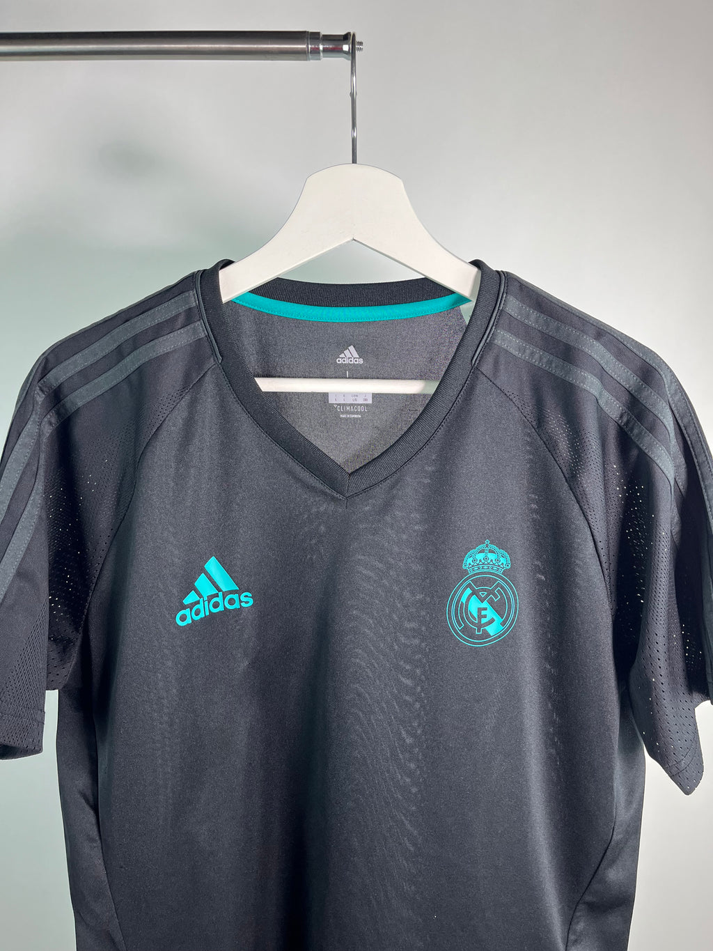 Jersey Real Madrid Entrenamiento 2017 2018 Versión Jugador (L)