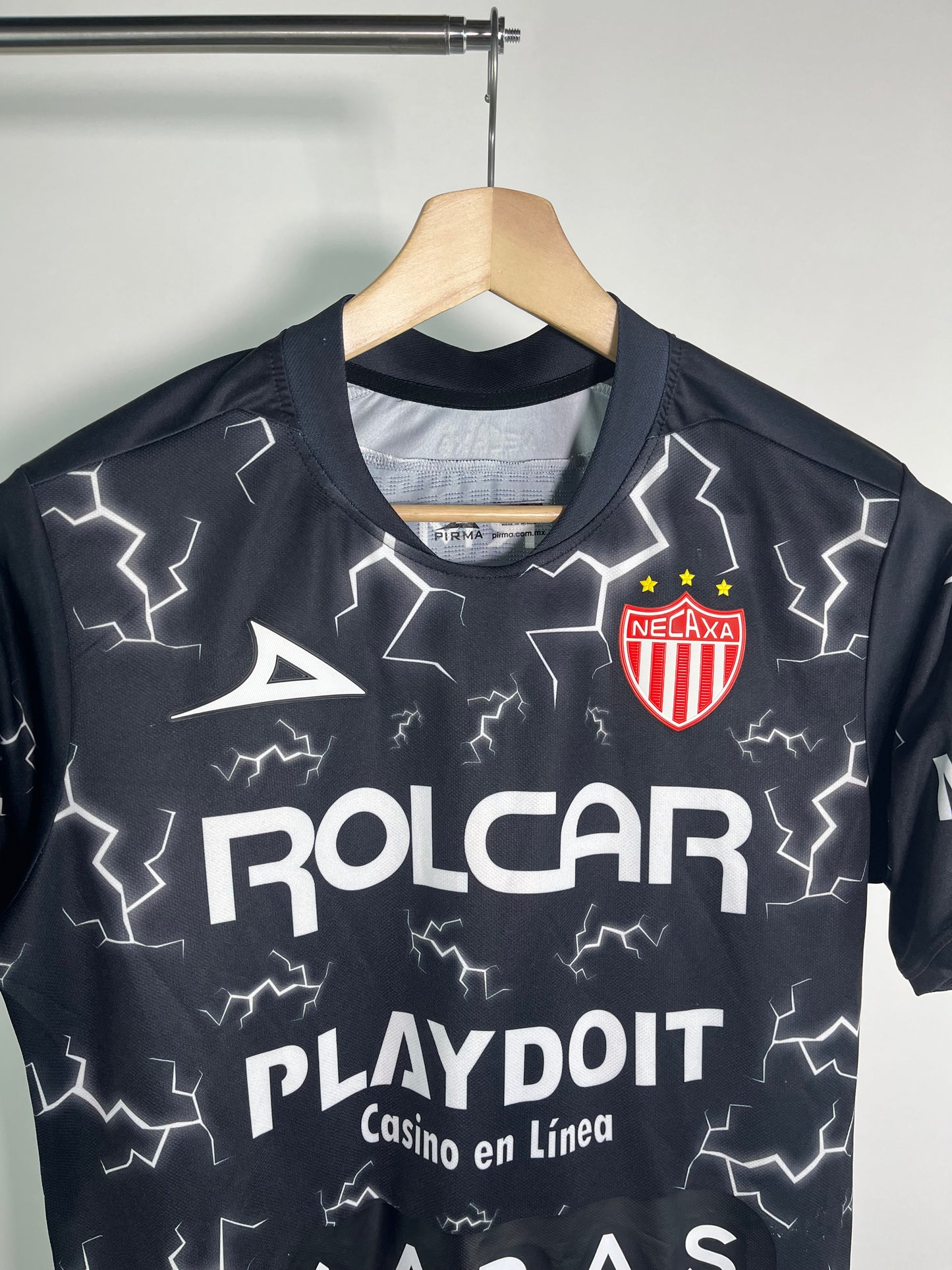Jersey Necaxa Visita 2021 2022 Utilerìa Alejandro Zendejas (S)