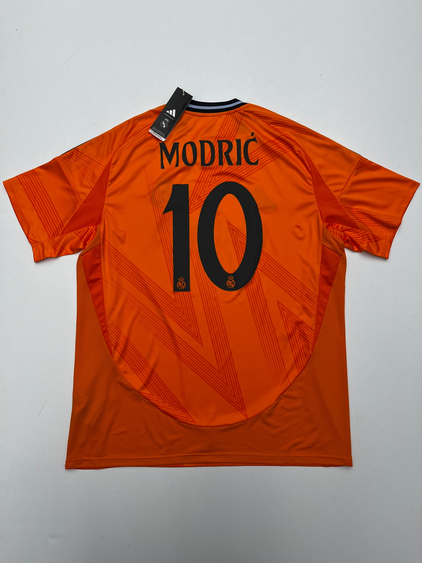 Jersey Real Madrid Visita 2024 2025 *C/Etiquetas* Luka Modrić  (XL)
