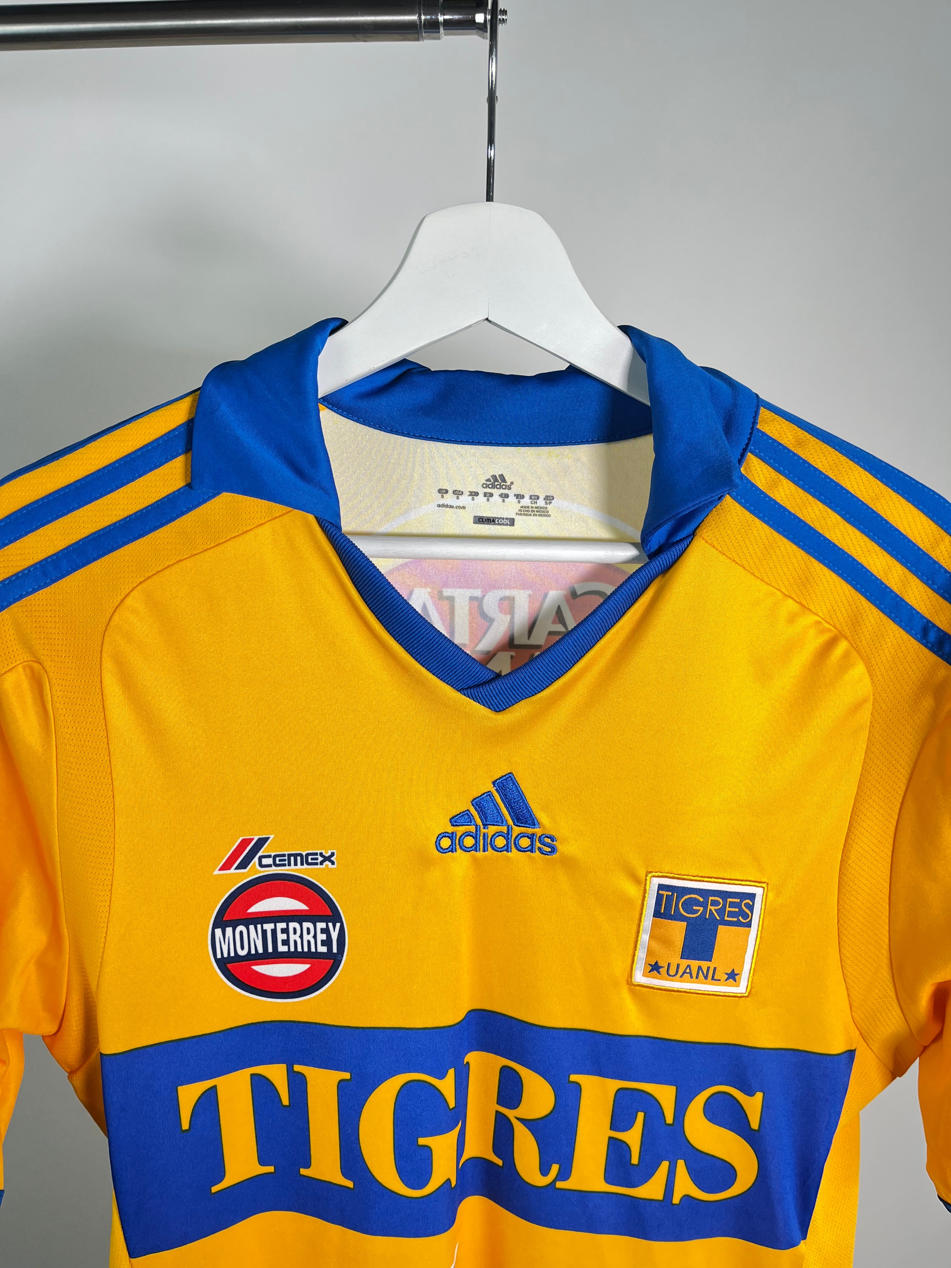 Jersey Tigres Local 2010 2011 (S)