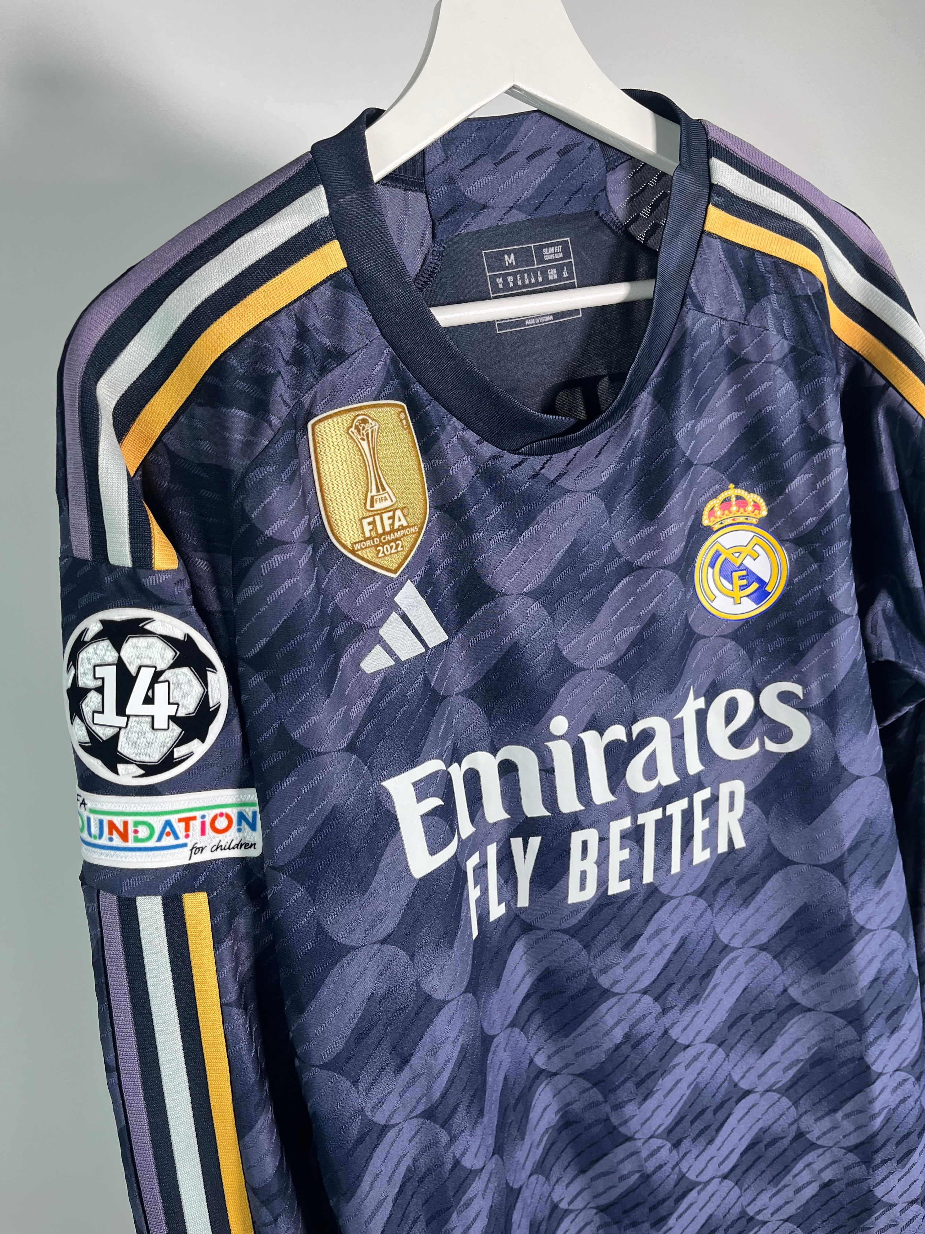 Jersey Real Madrid Visita 2023 2024 Manga Larga Versión Jugador Daniel Ceballos (M)
