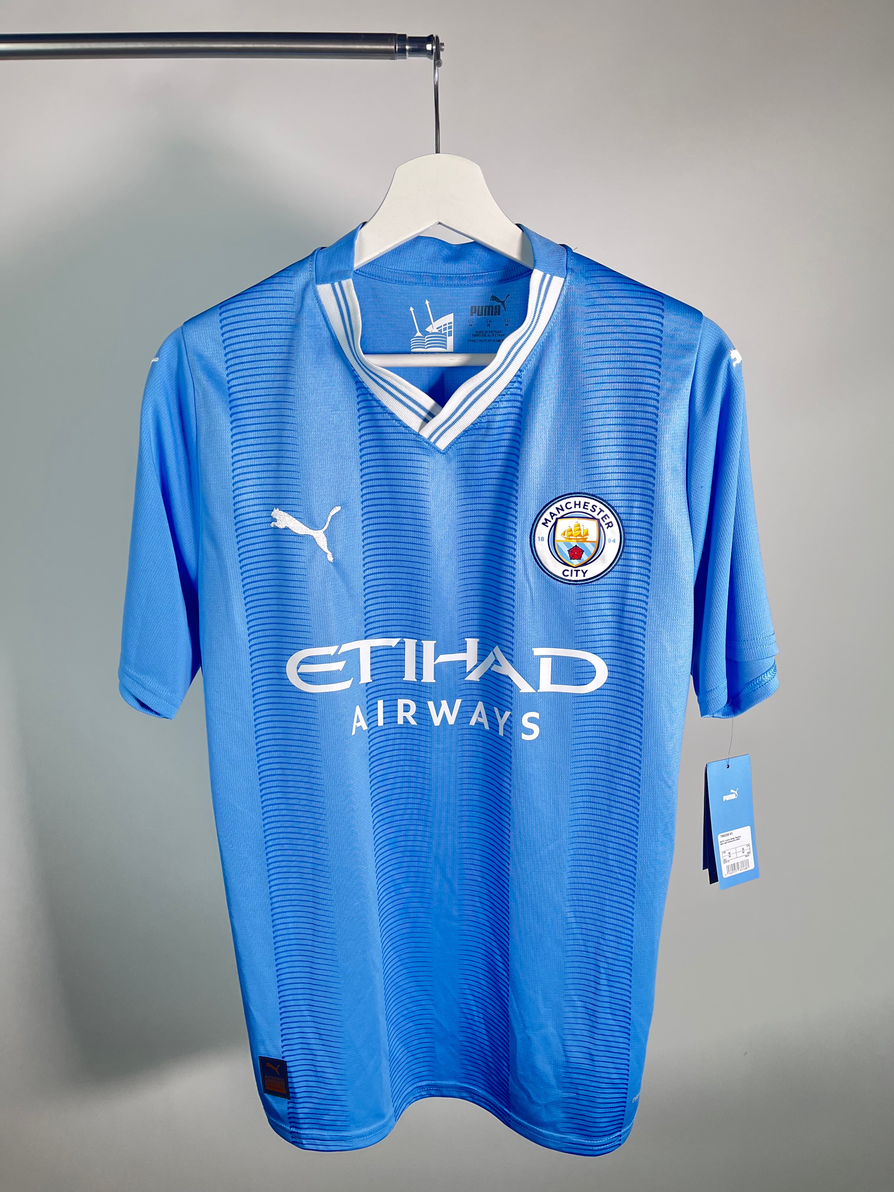 Jersey Manchester City Local 2023 2024 Erling Haaland *C/Etiquetas* (M)