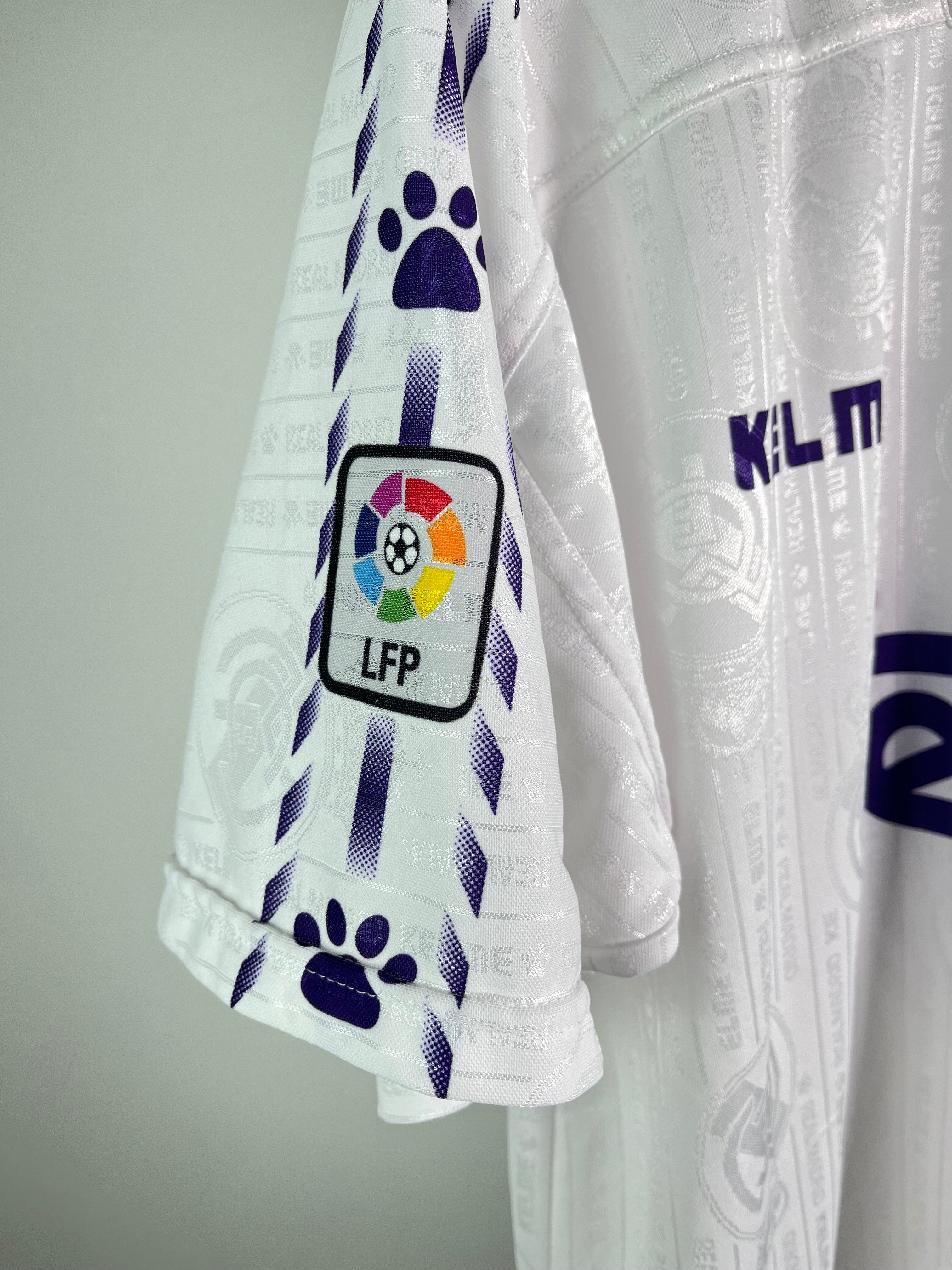 Jersey Real Madrid Local 1995 1996 Autografiado Por Hugo Sánchez (M)