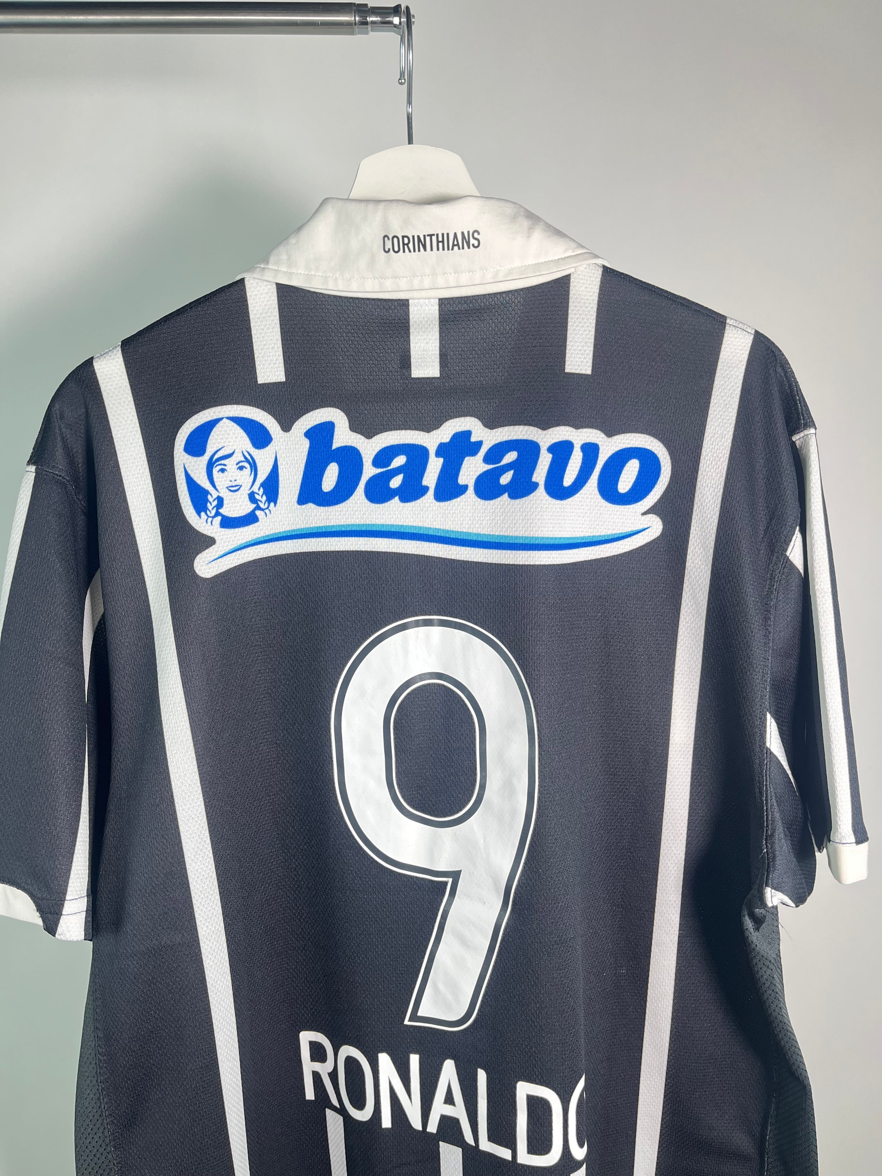 Jersey Corinthians Visita 2009 2010 Ronaldo Nazario (L)