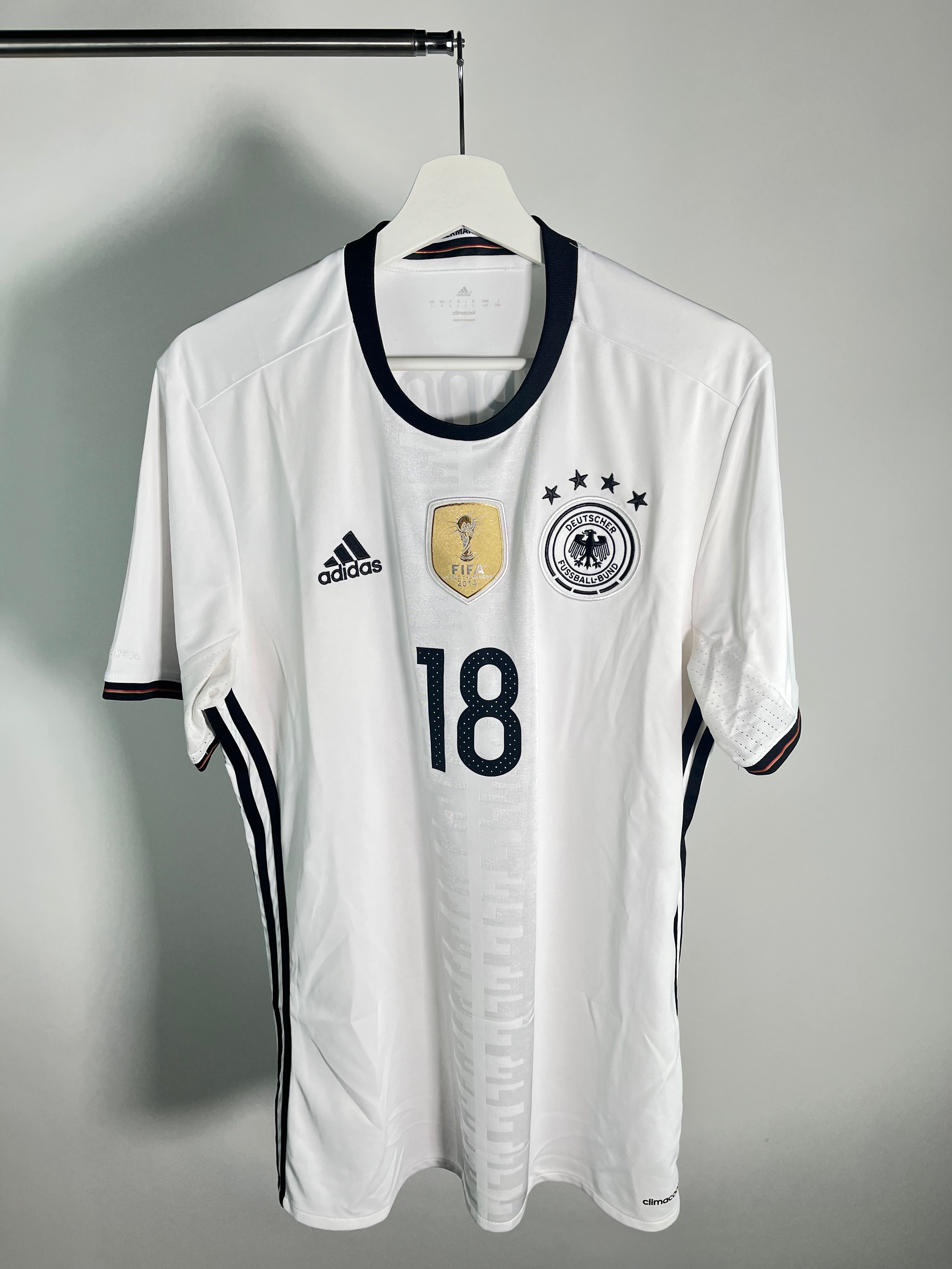 Jersey Alemania Local 2016 2017 Toni Kroos (L)