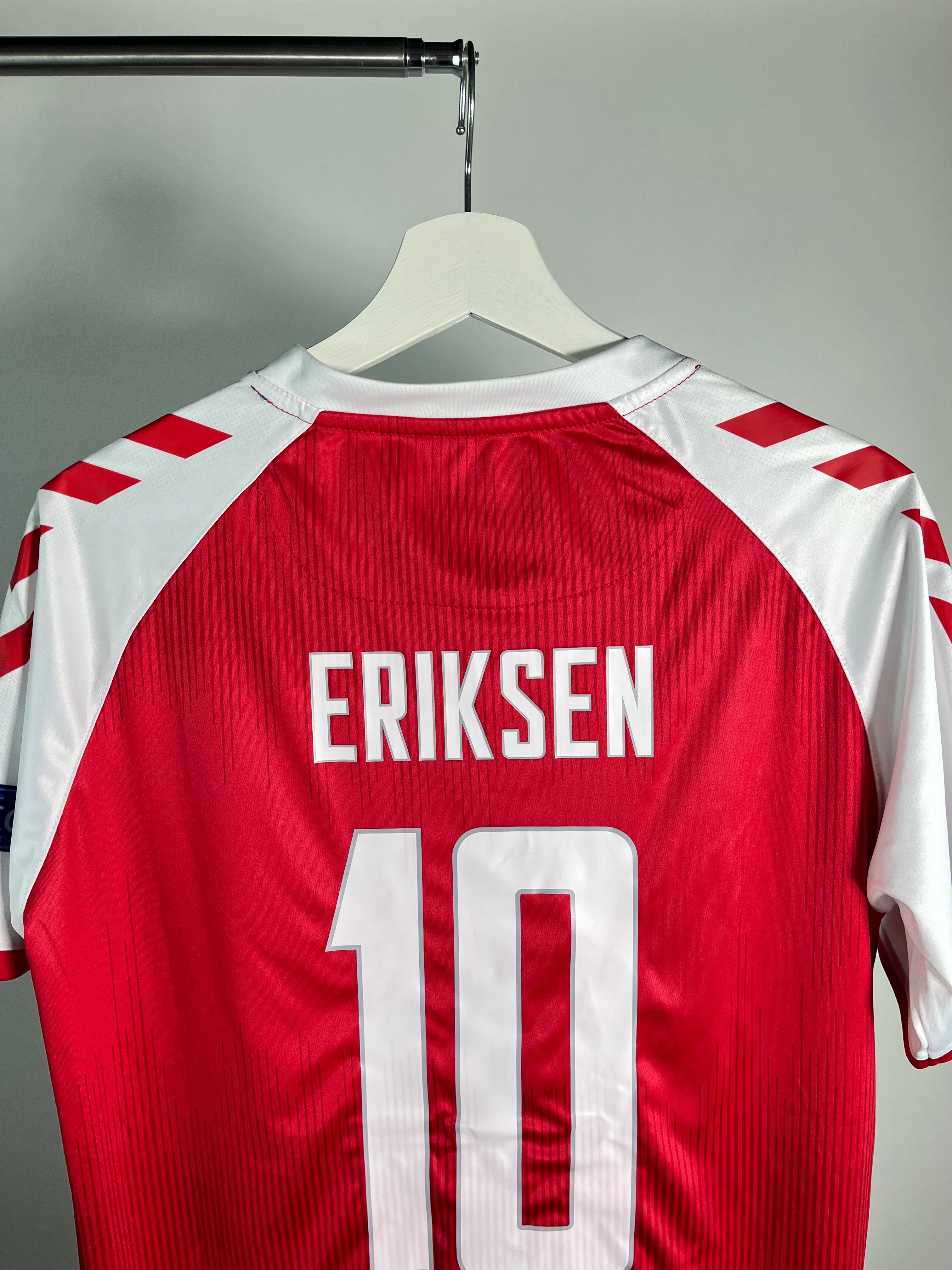 Jersey Dinamarca Local 2020 2022 *Eurocopa* Match Detail vs Finlandia Christian Eriksen (M)
