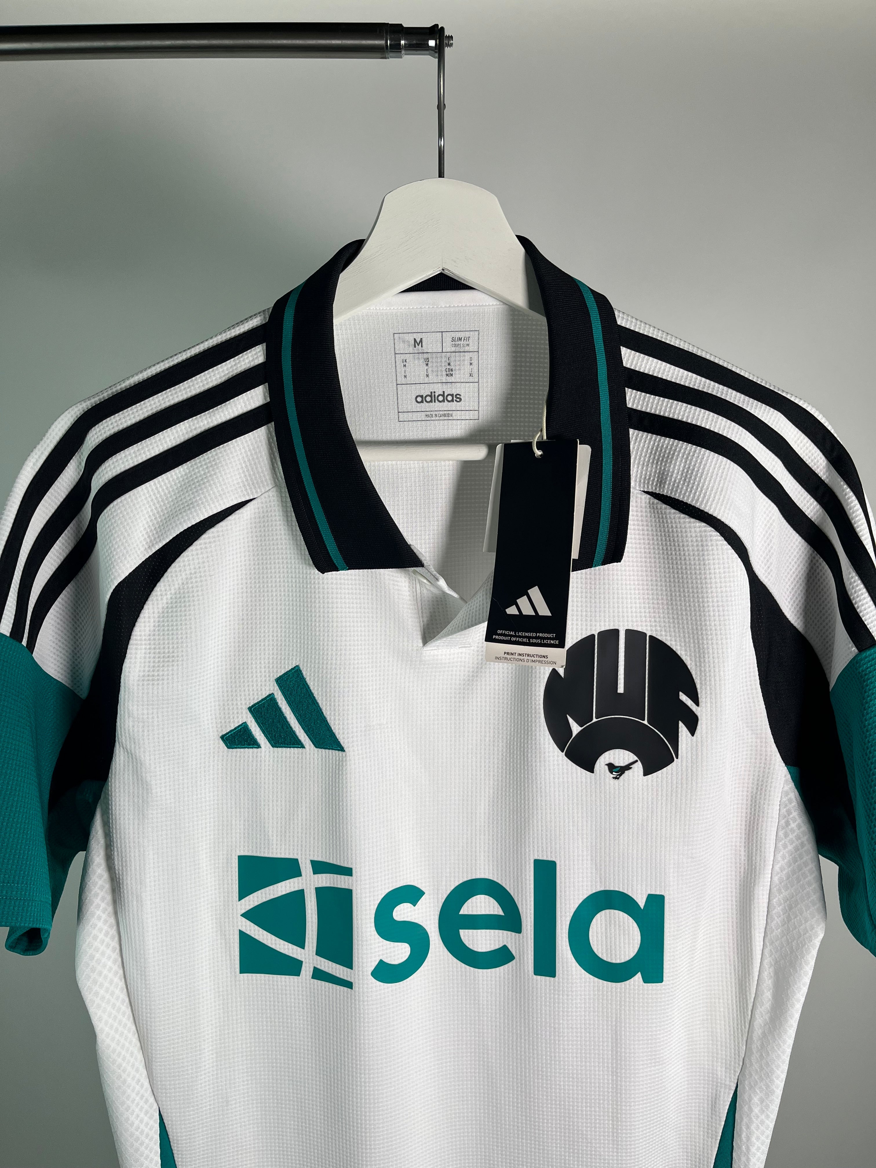 Jersey Newcastle Tercera 2024 2025 *C/Etiquetas* (M)
