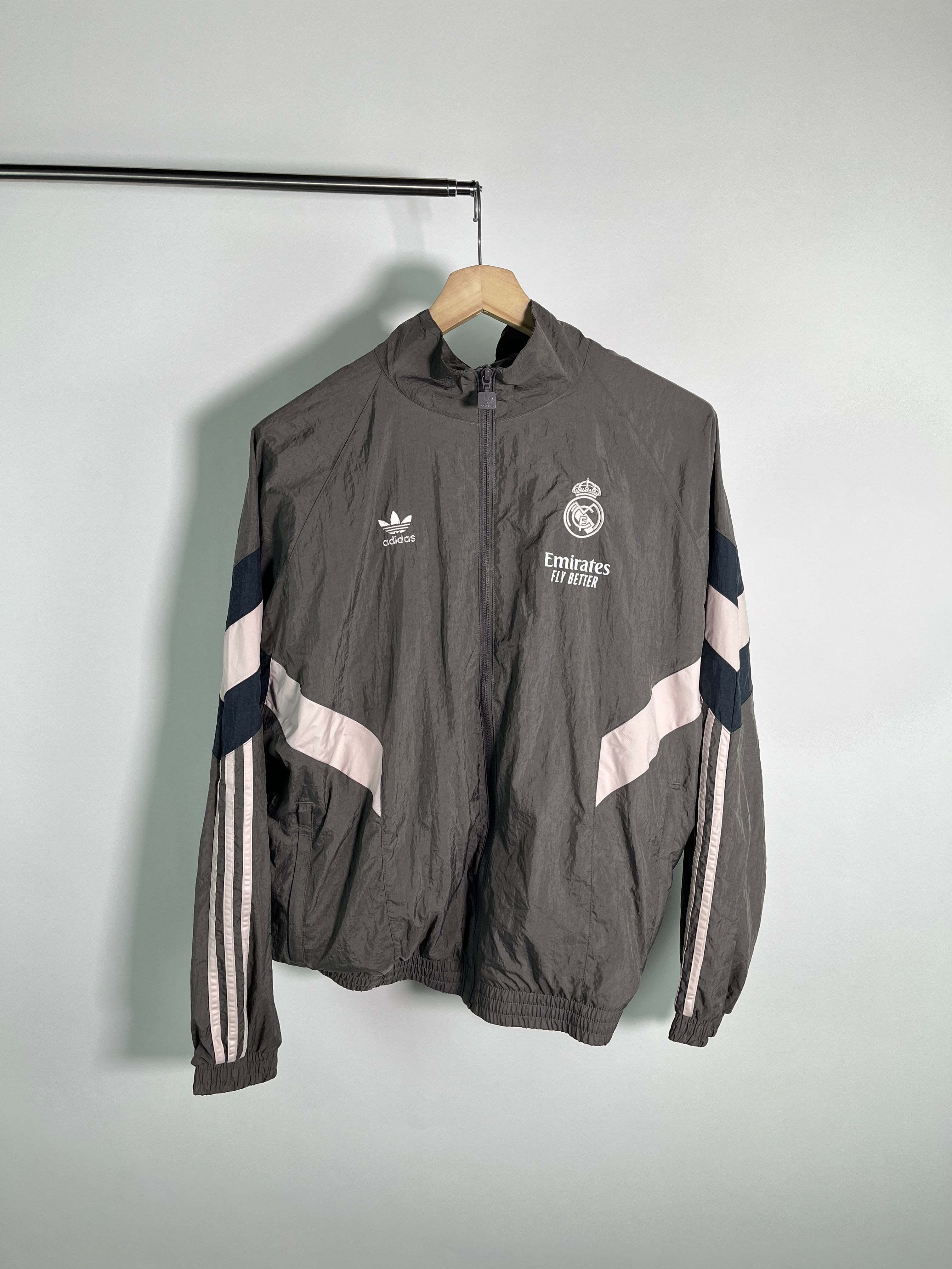 Chamarra Real Madrid 2024 2025 *Adidas Originals* (L)