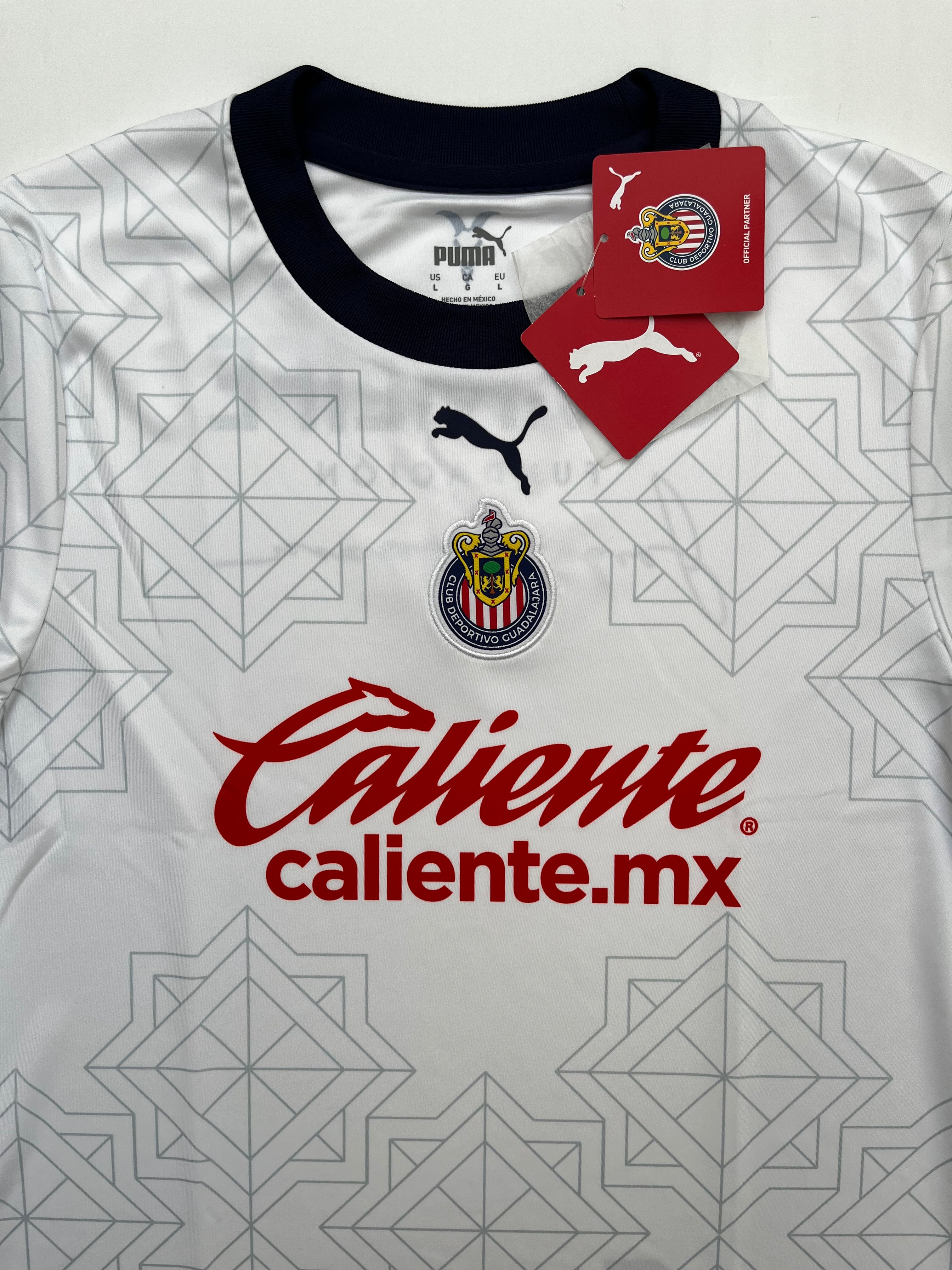 Jersey Chivas Visita 2022 2023 *C/Etiquetas* (L Mujer)